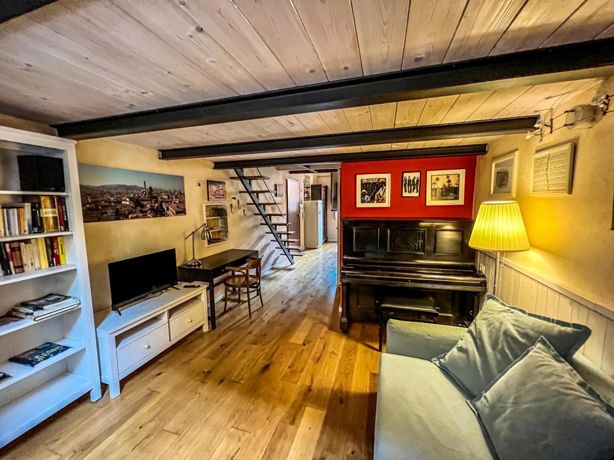 The Pianist S House In The Heart Of *