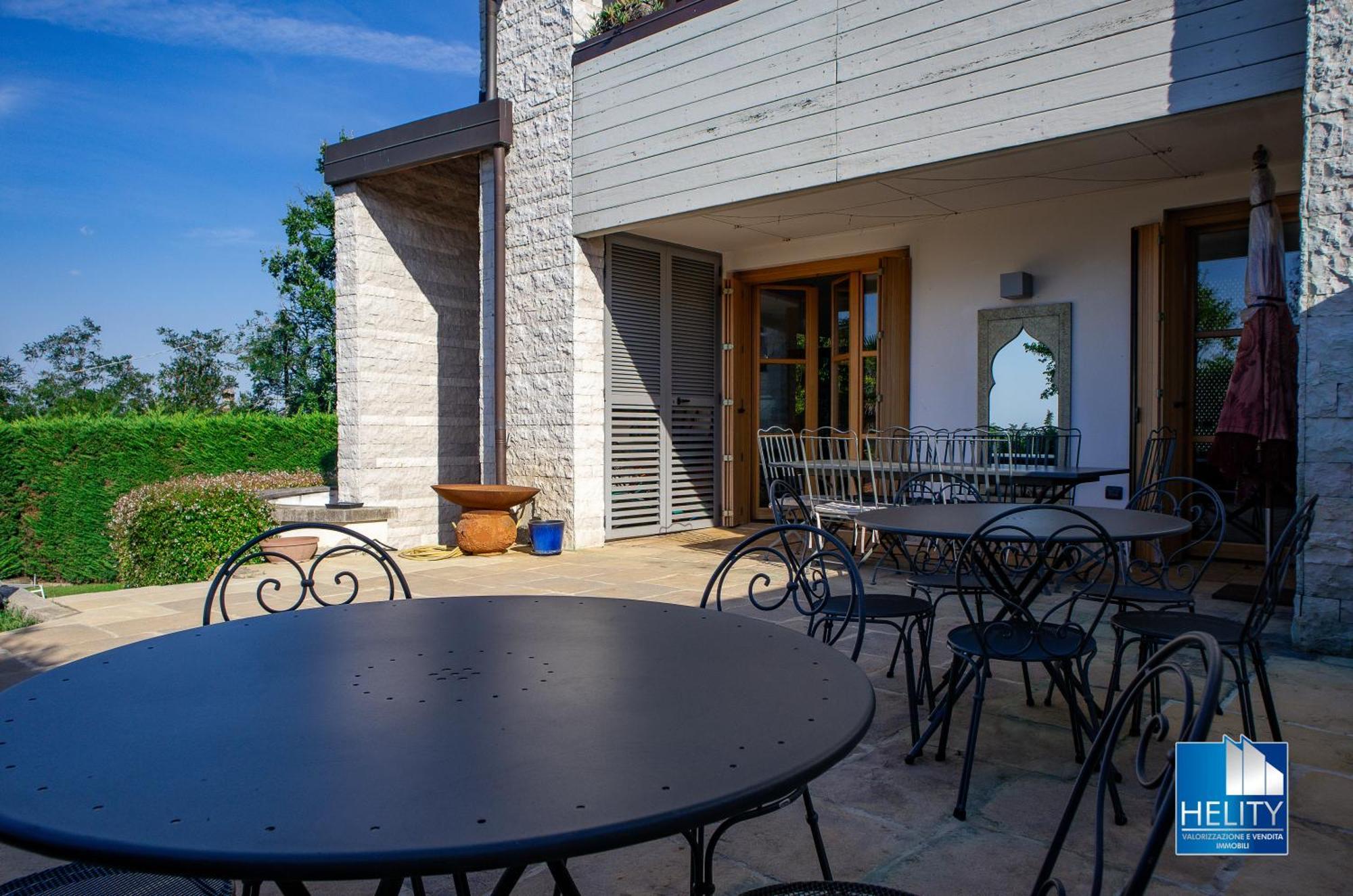 Blissful Havenluxurious With Pool* * * * * Villa Bologna