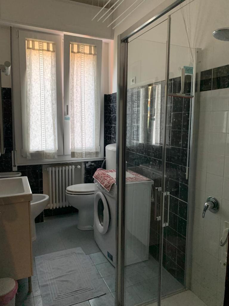 Comfortable 2 Bedroom Suitable 2-5 Pax Apartment *