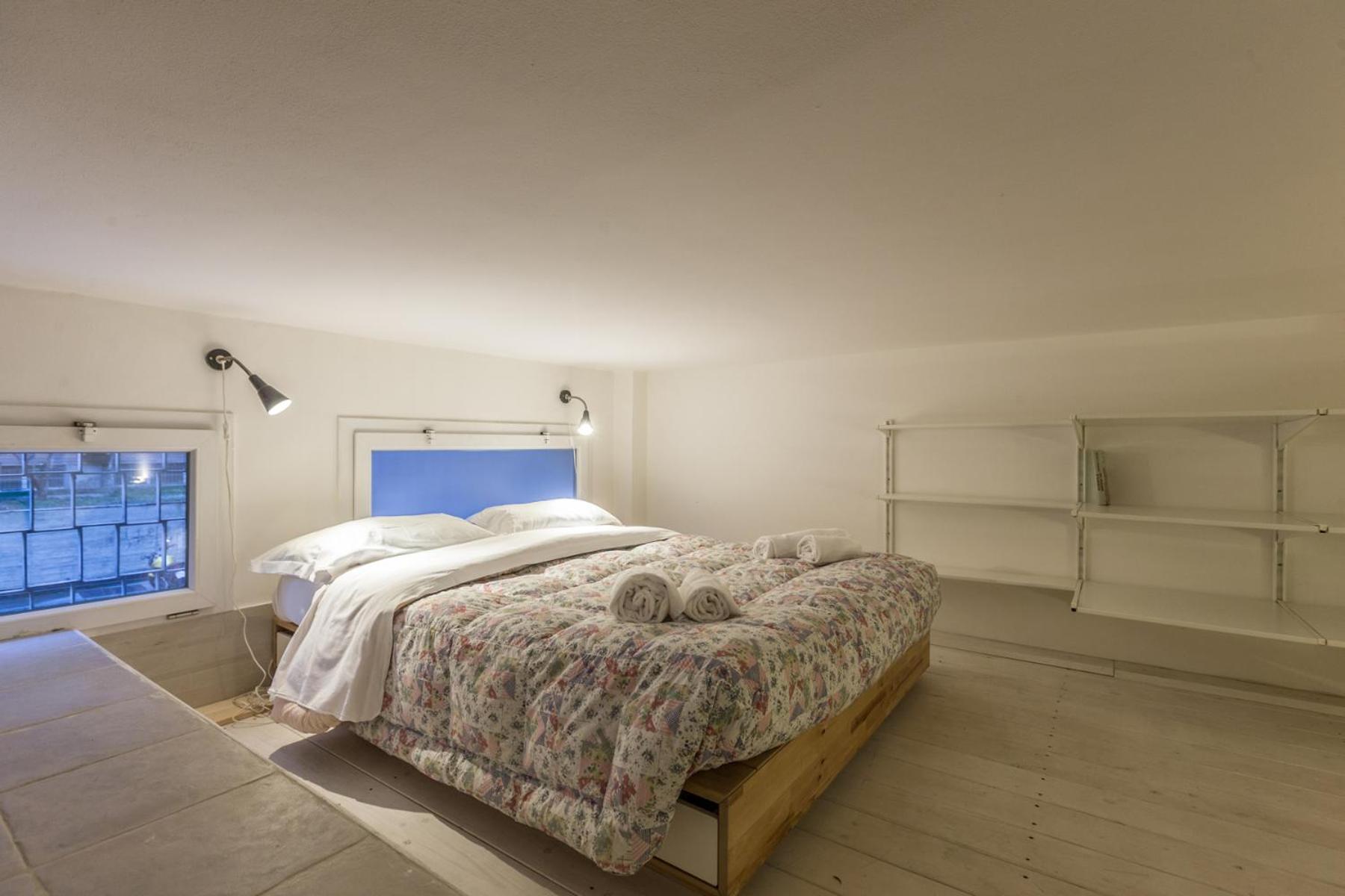 All'ombra Della Luna, By Short Holidays Bologna