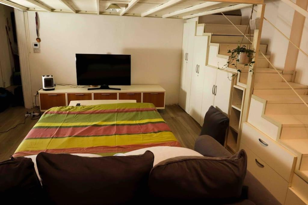 Apartamento Lovely Flat, Ground Floor Centre Of Bologna! :)