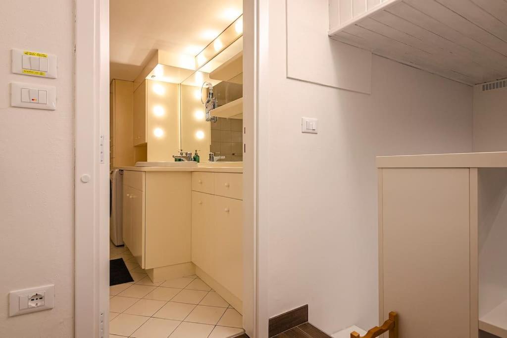Apartment Casetta Falegnami, Nel Cuore Del Centro Storico *