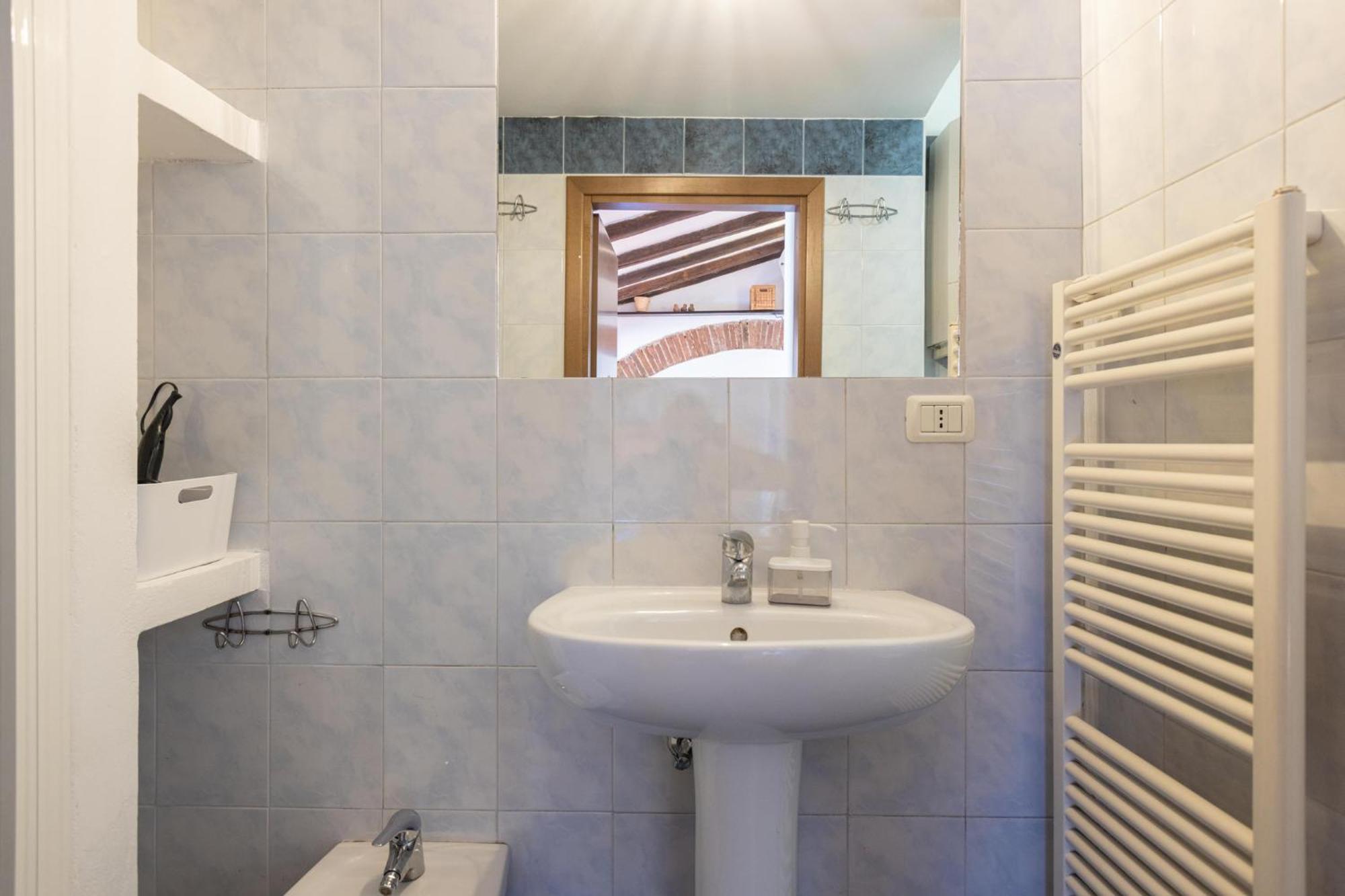 Apartment Beautiful Penthouse In Center With Balcony *