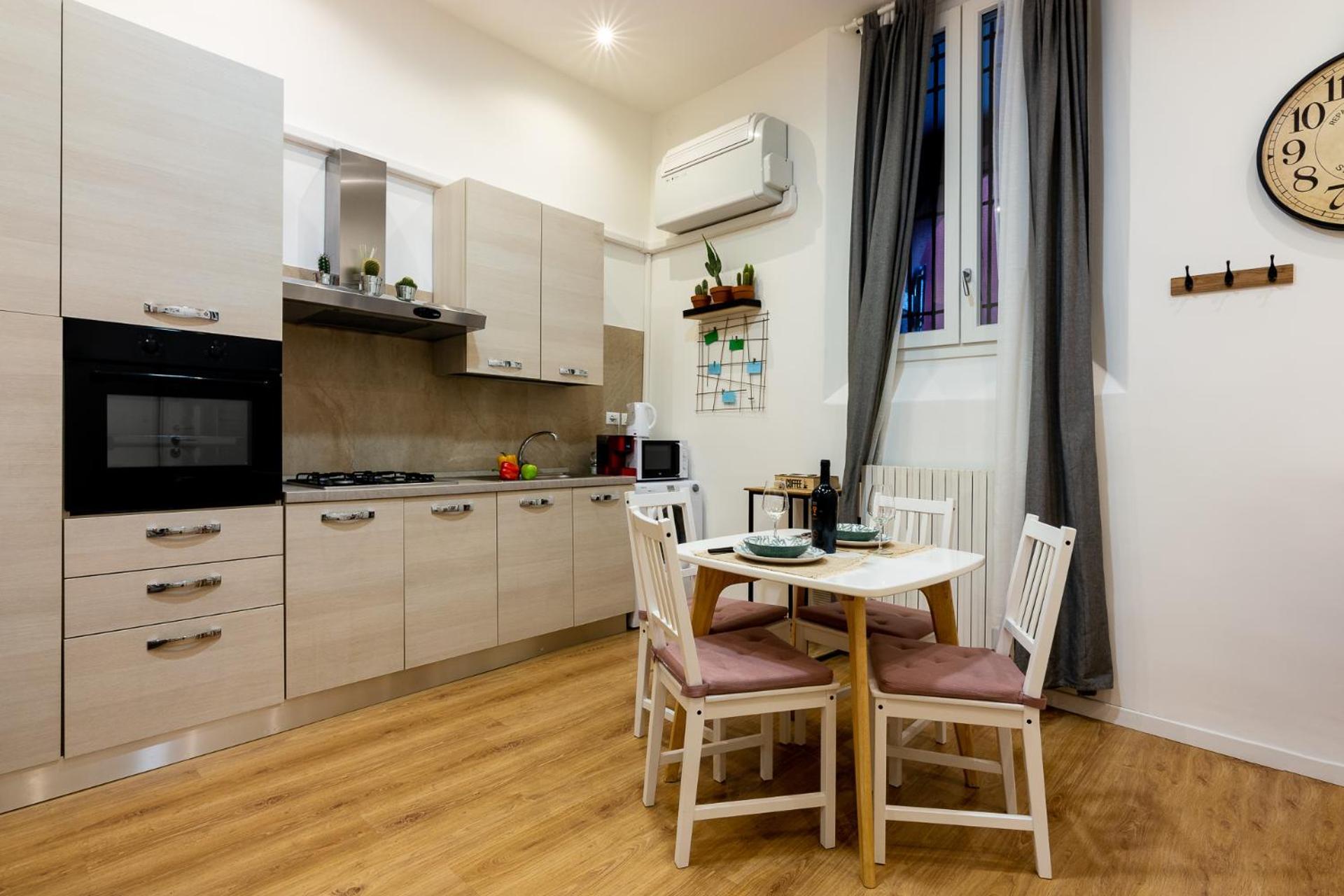 Adl Apartment *