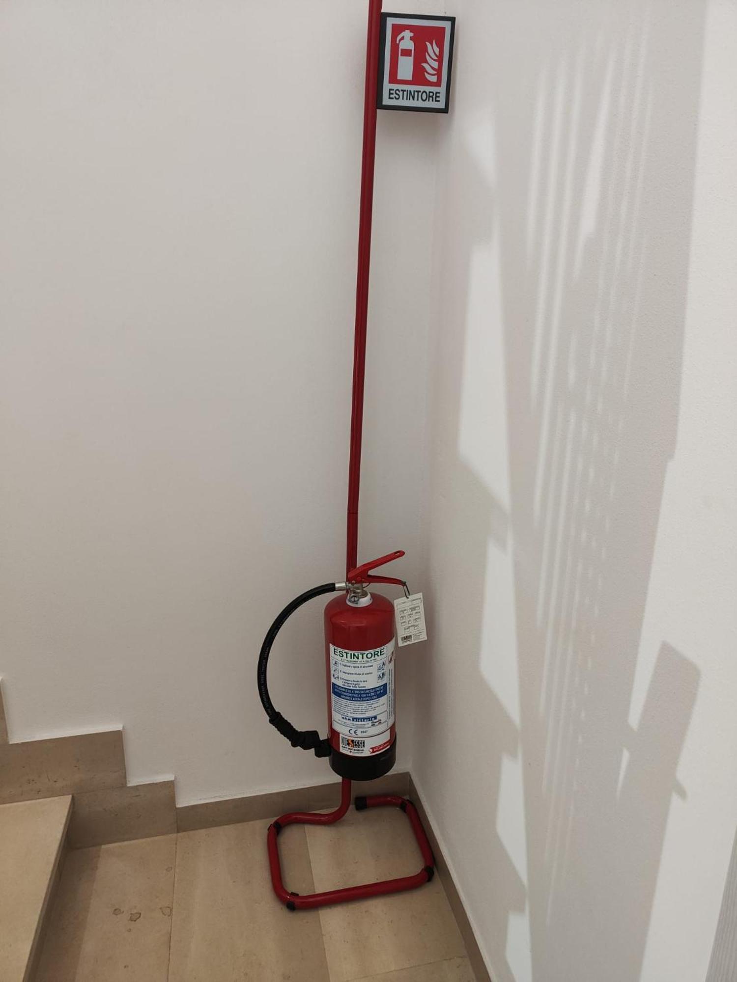Appartamento Grigio Perla Residenza, Casa Indipendente Con Parcheggio Privato E Giardino *