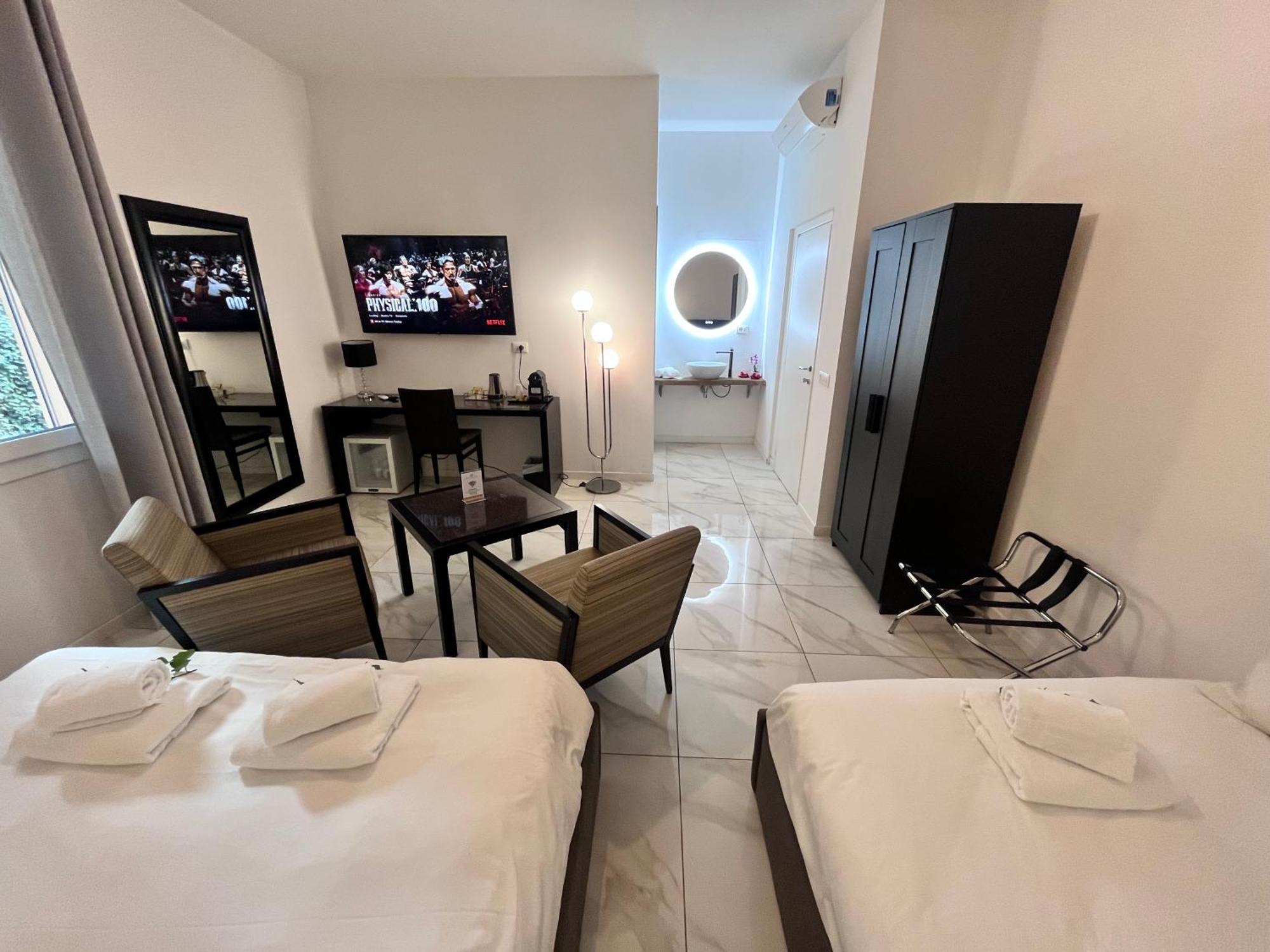 Grand Guest house