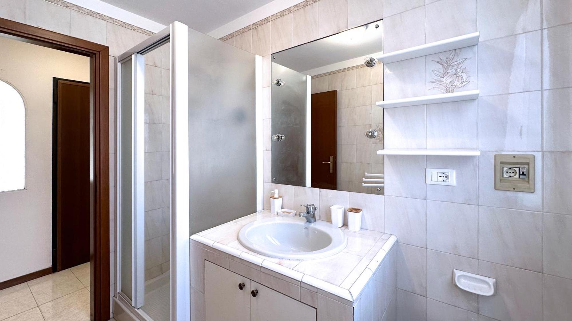 Apartment Int 18 - Lorenzo *