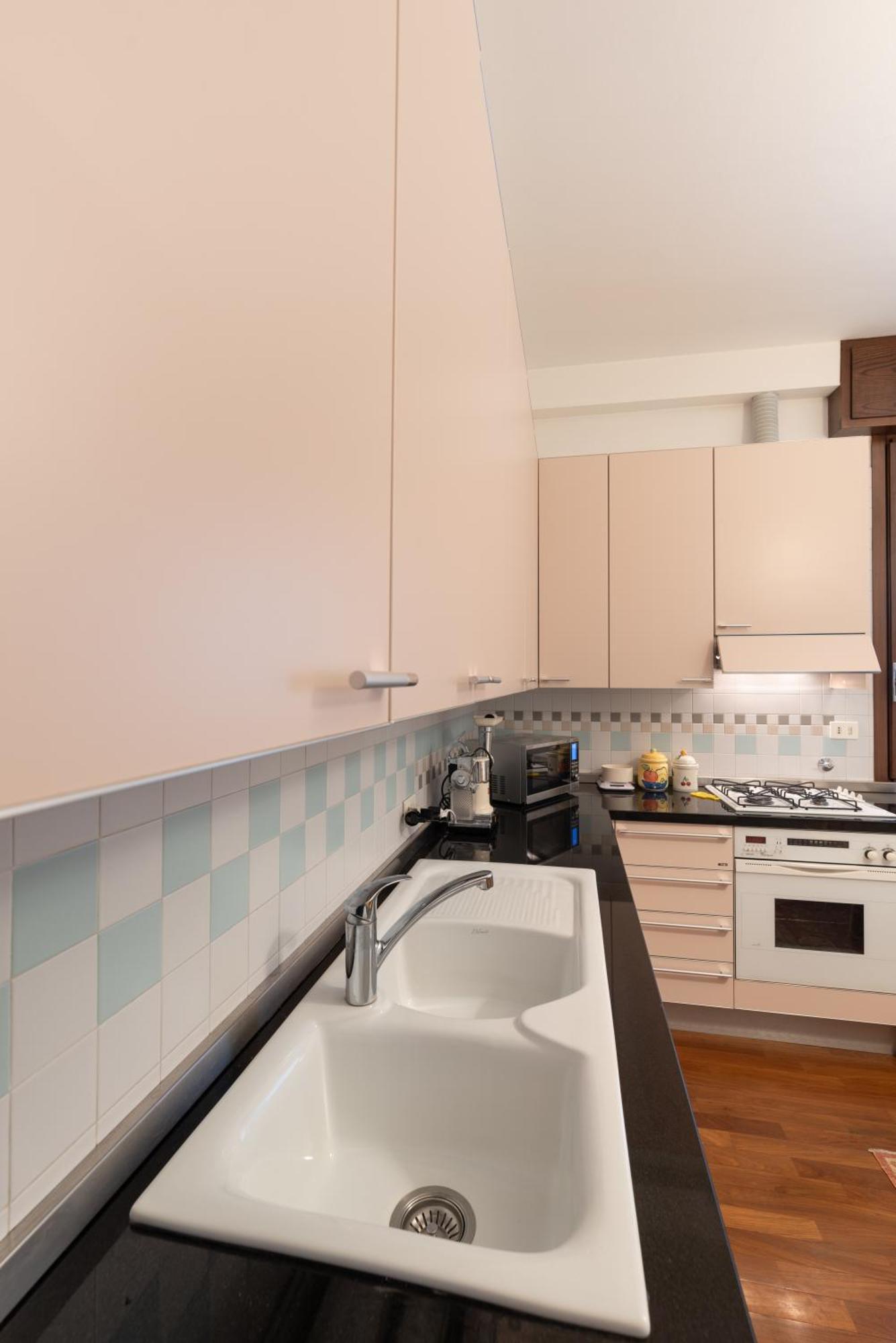 Appartement Riva Di Reno - Historical Center