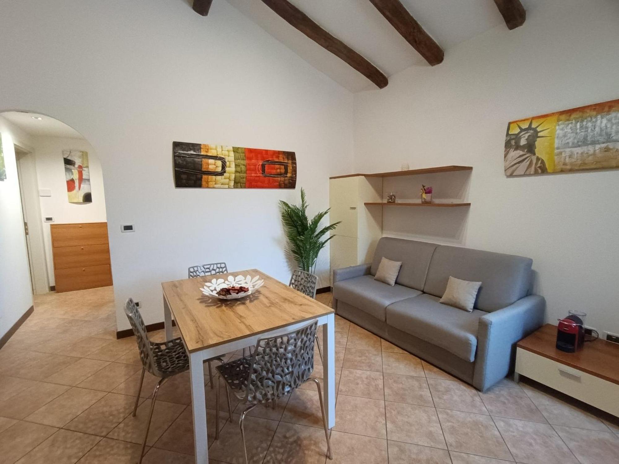 Apartment Int 4 - Edoardo