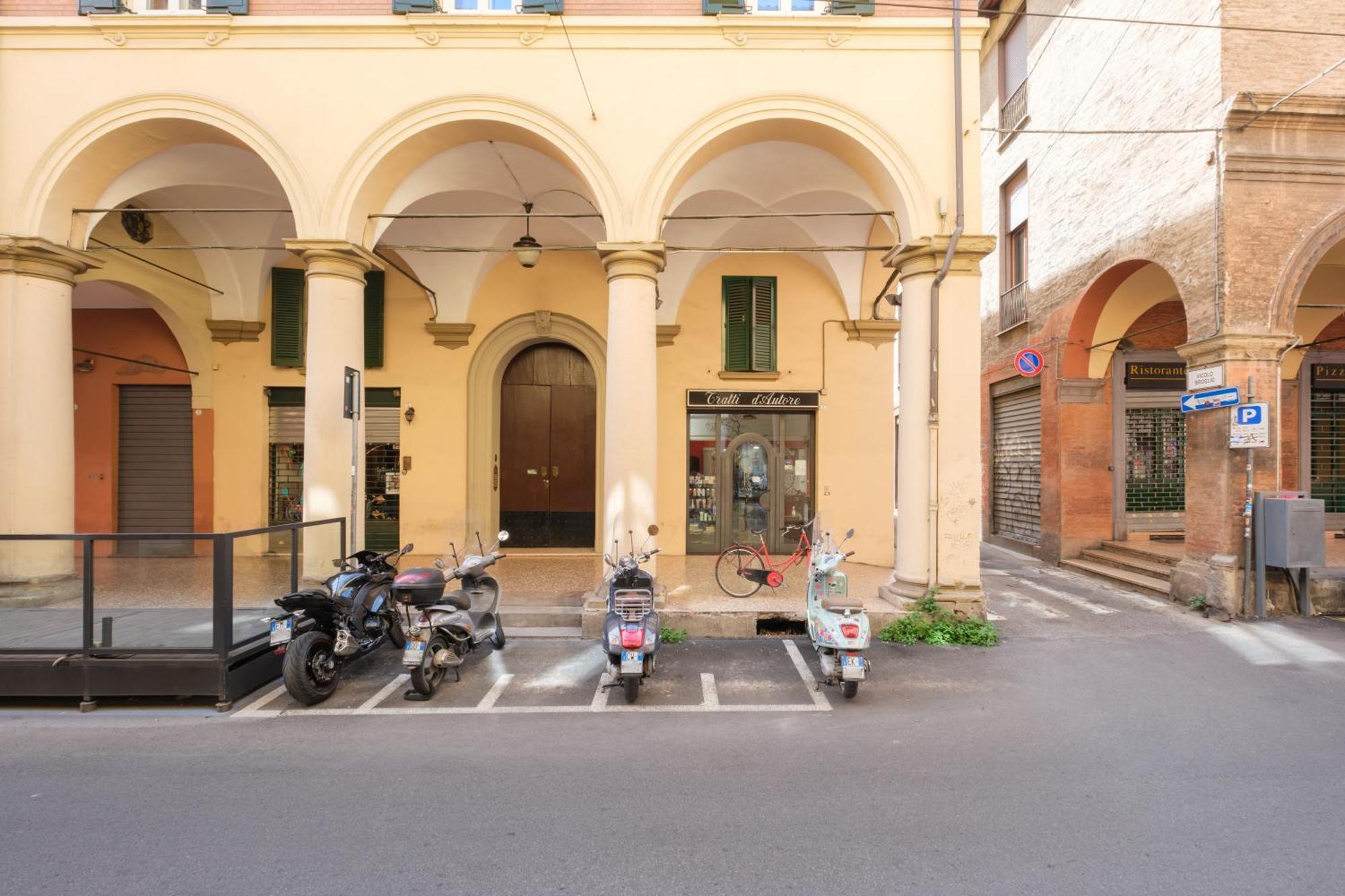 Loungefloor Design Bologna