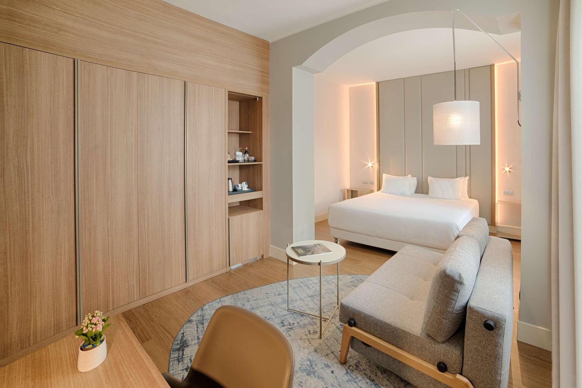 Hotel Nh De La Gare 4*