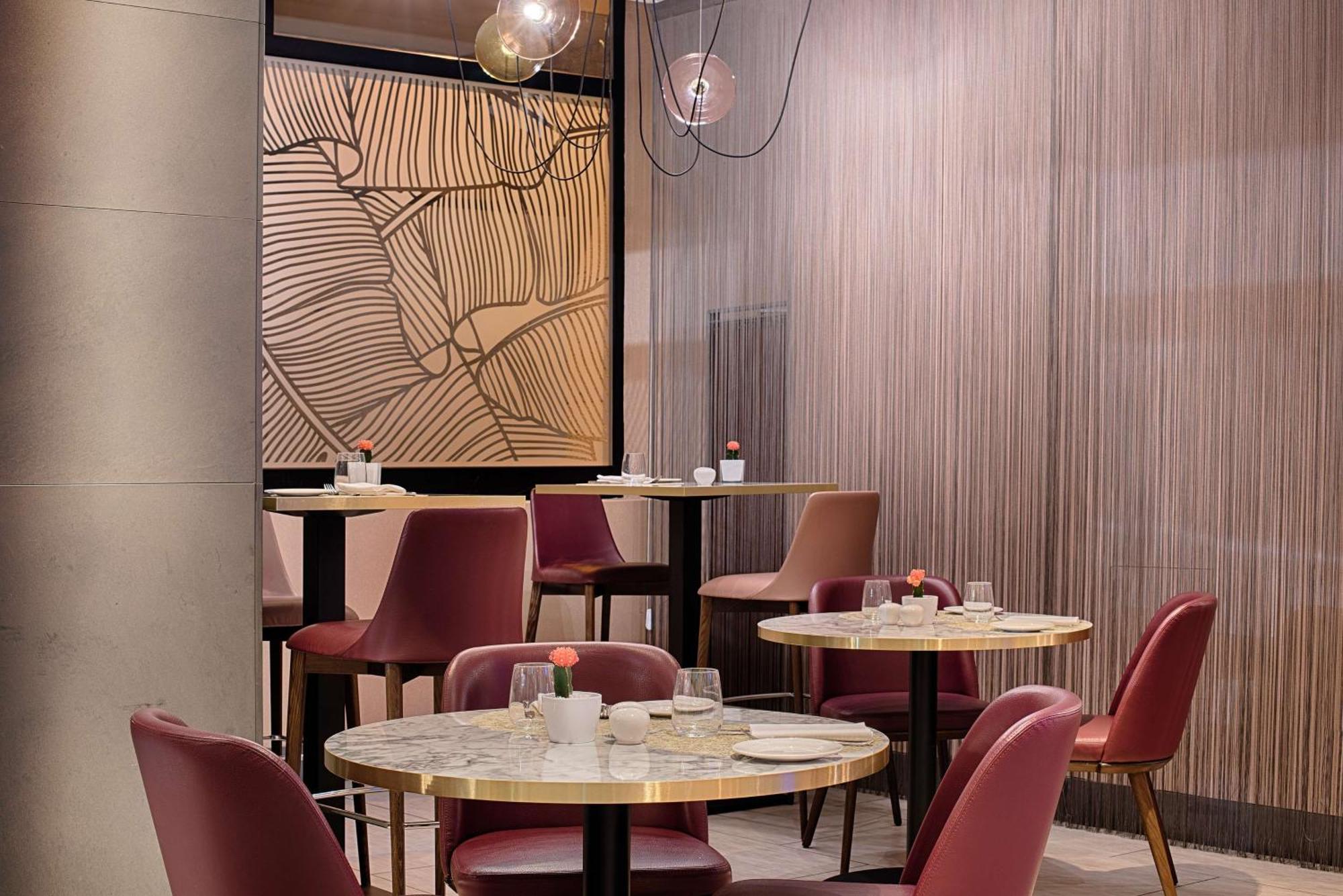 Nh De La Gare Hotel 4*