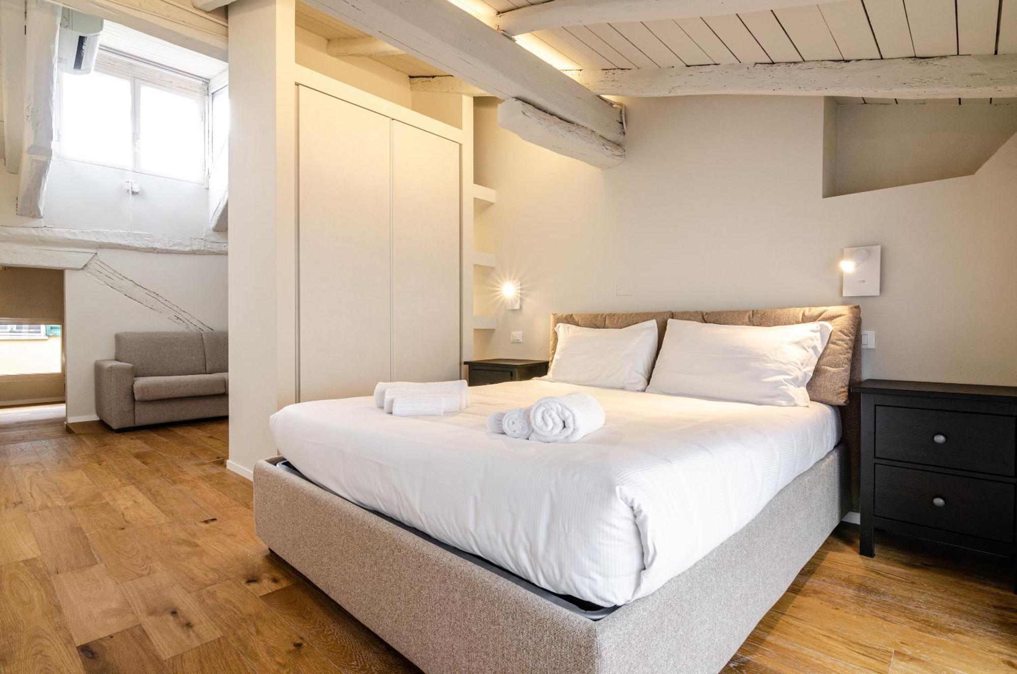 Portanova Loft Apartment *
