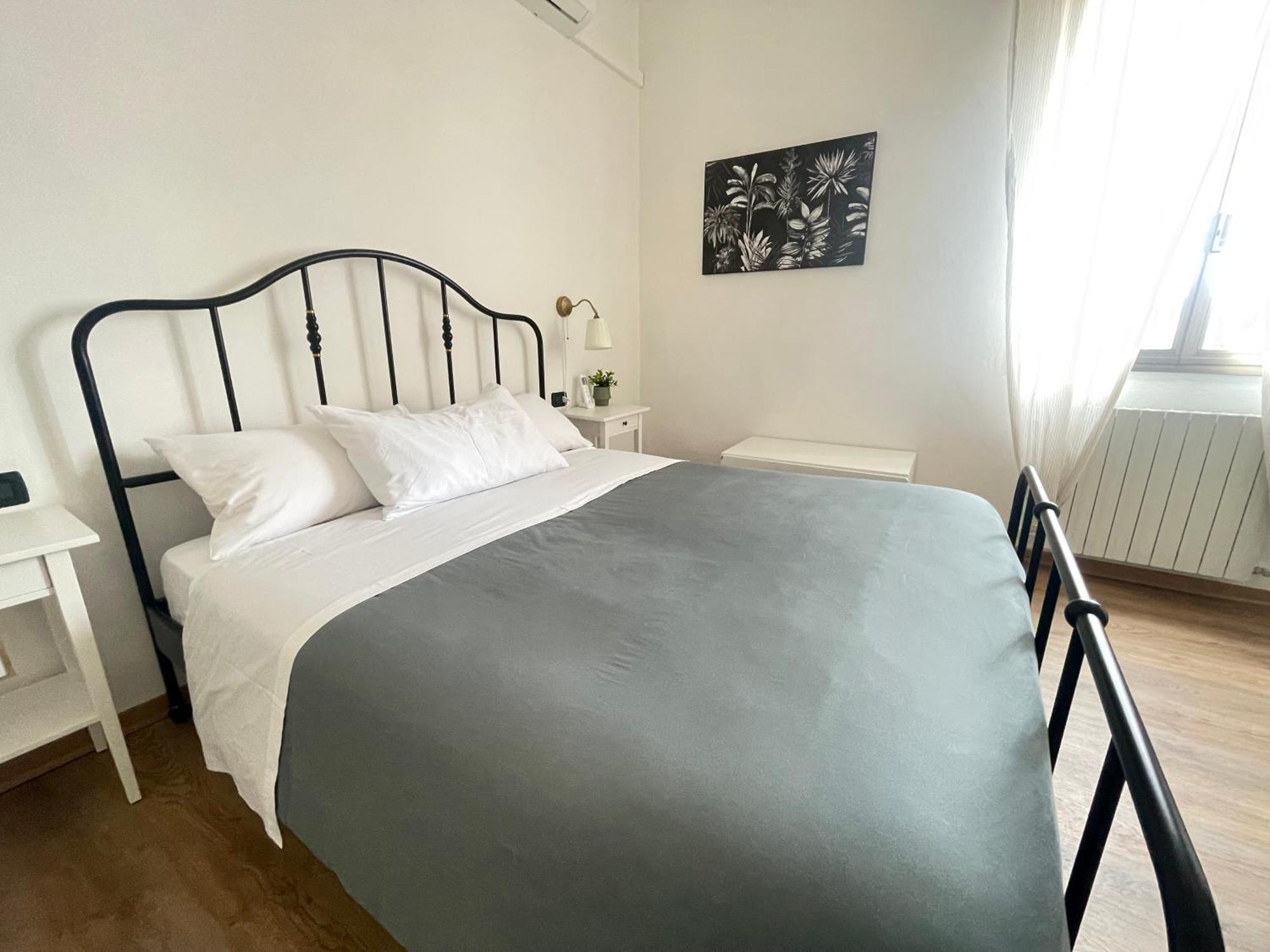 Eraora Apartrooms - Station Apartamento *