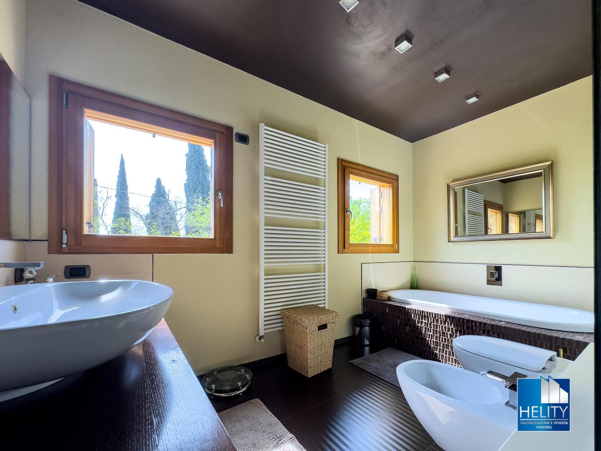 Blissful Havenluxurious With Pool* * * * * * Bologna