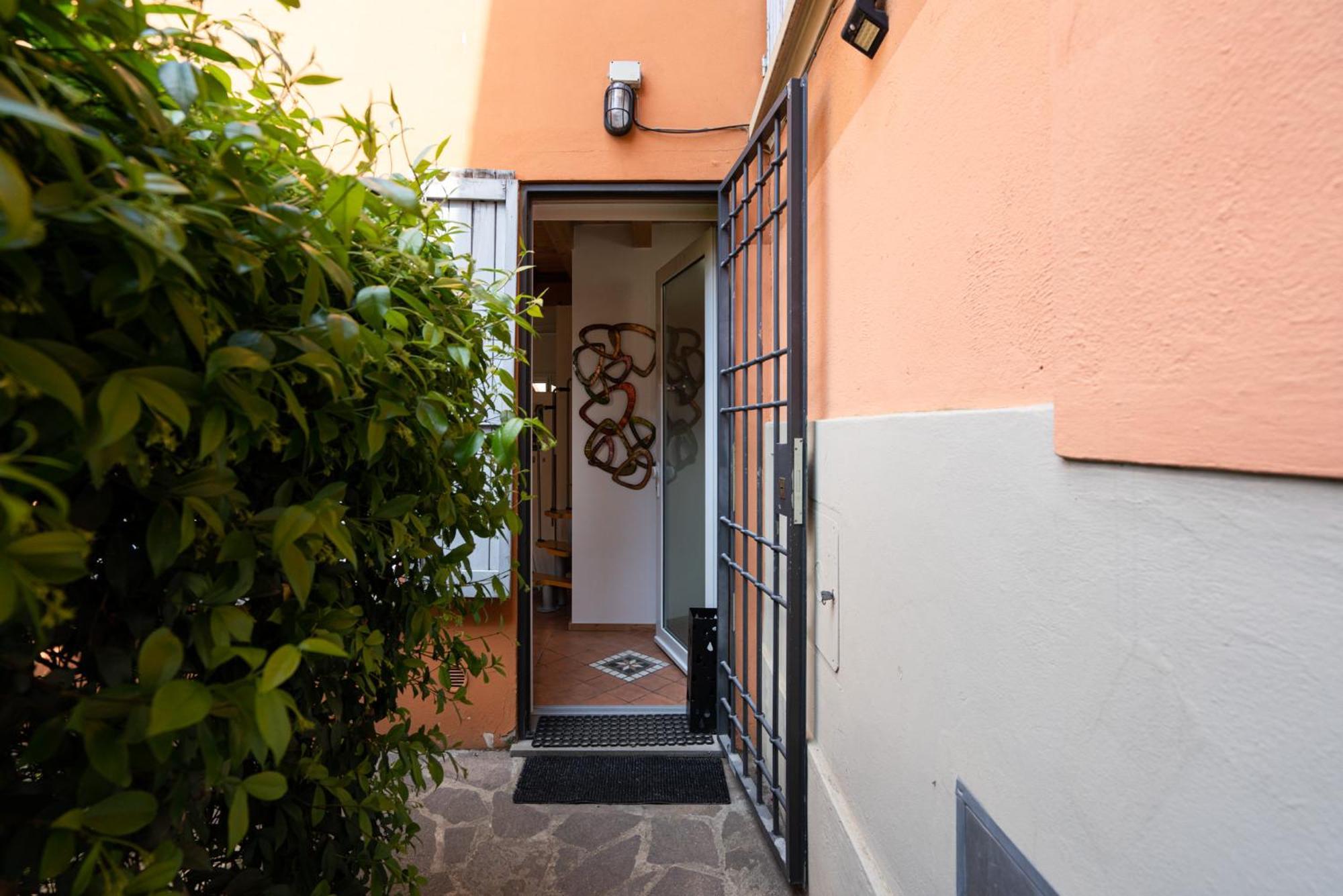 Authentic Relax: 10 Minutes From The Heart Of Town Apartment Bologna