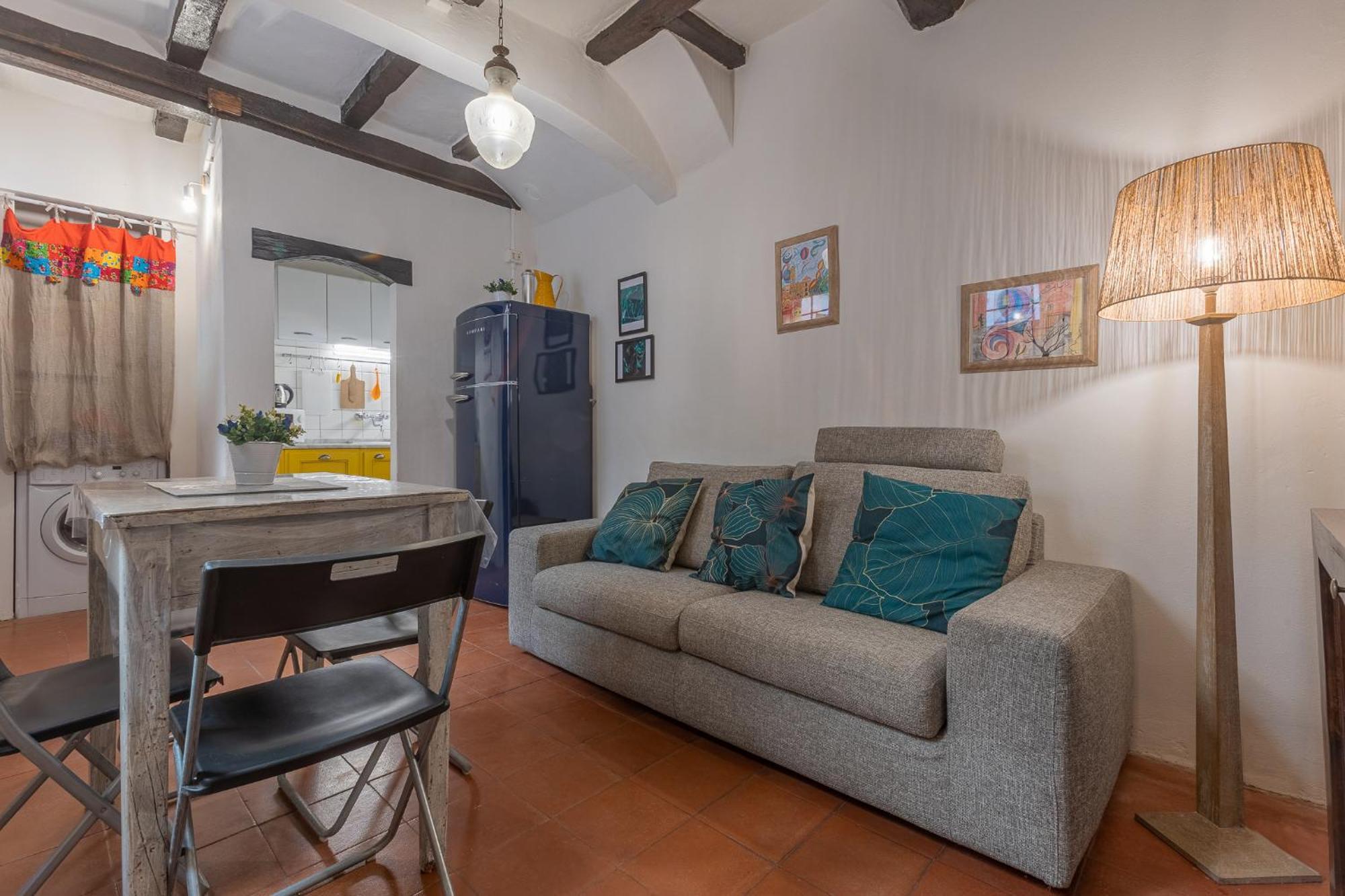 With Private Courtyard! *