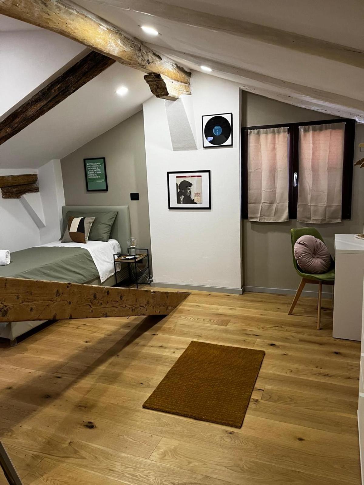 San Petronio House