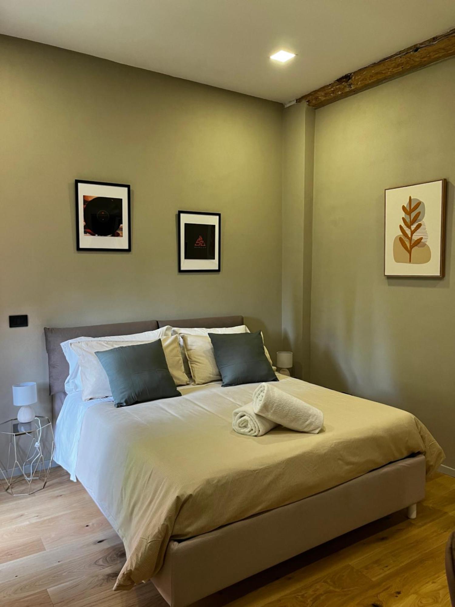 San Petronio House