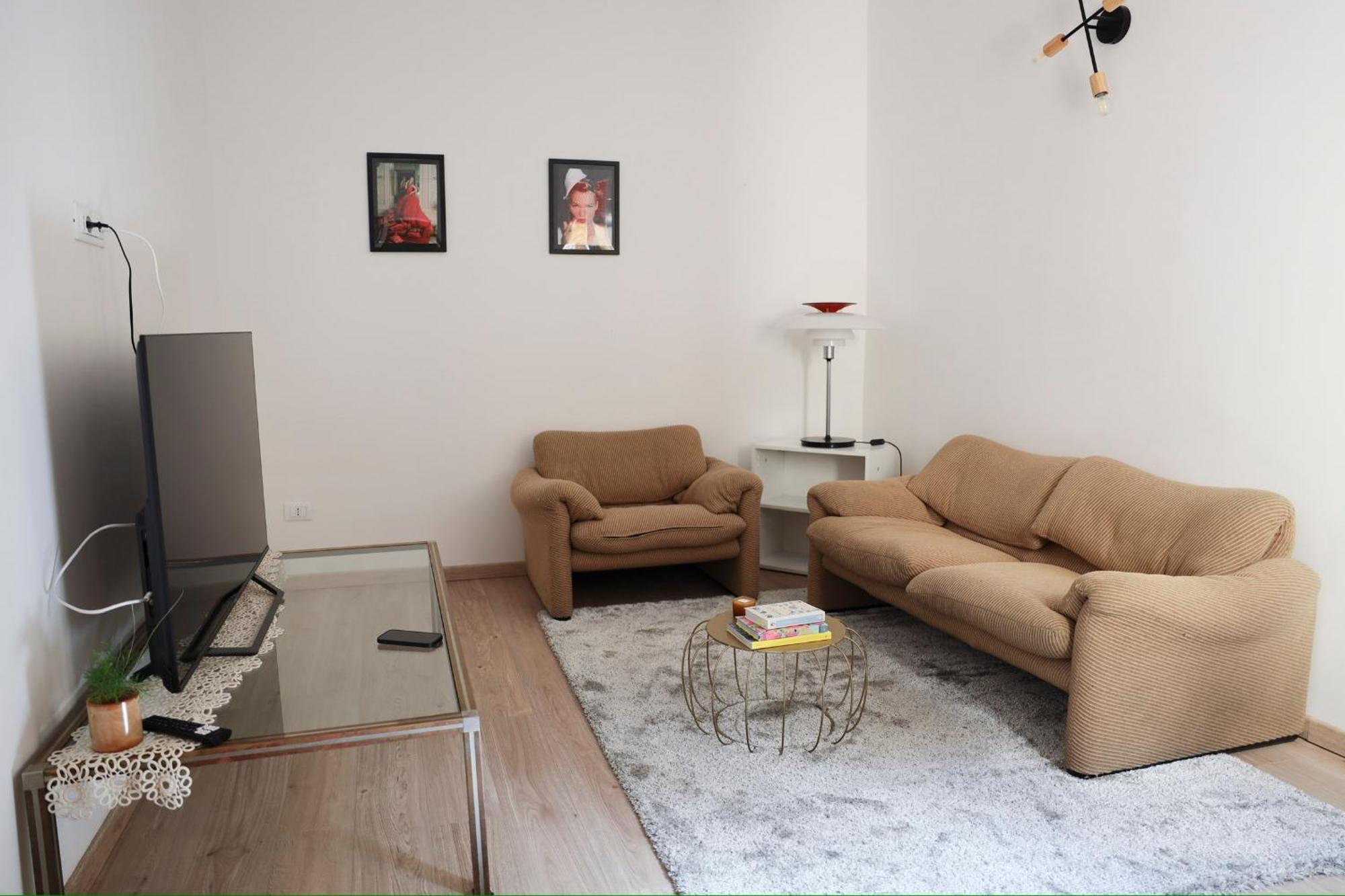 Urban Corner House