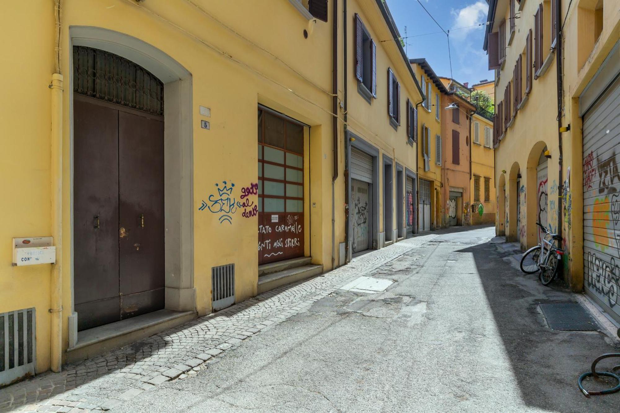 Apartment Amos - 5 Minutes From Piazza Maggiore