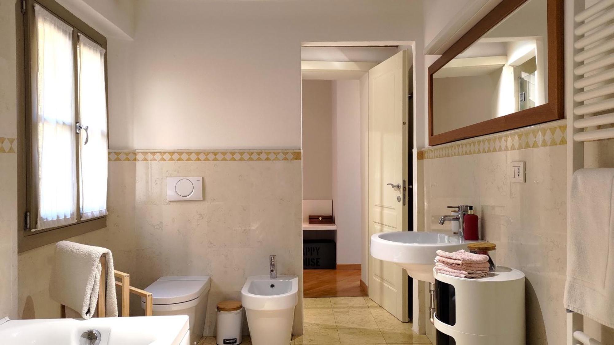 Pompeo Apartment Bologna