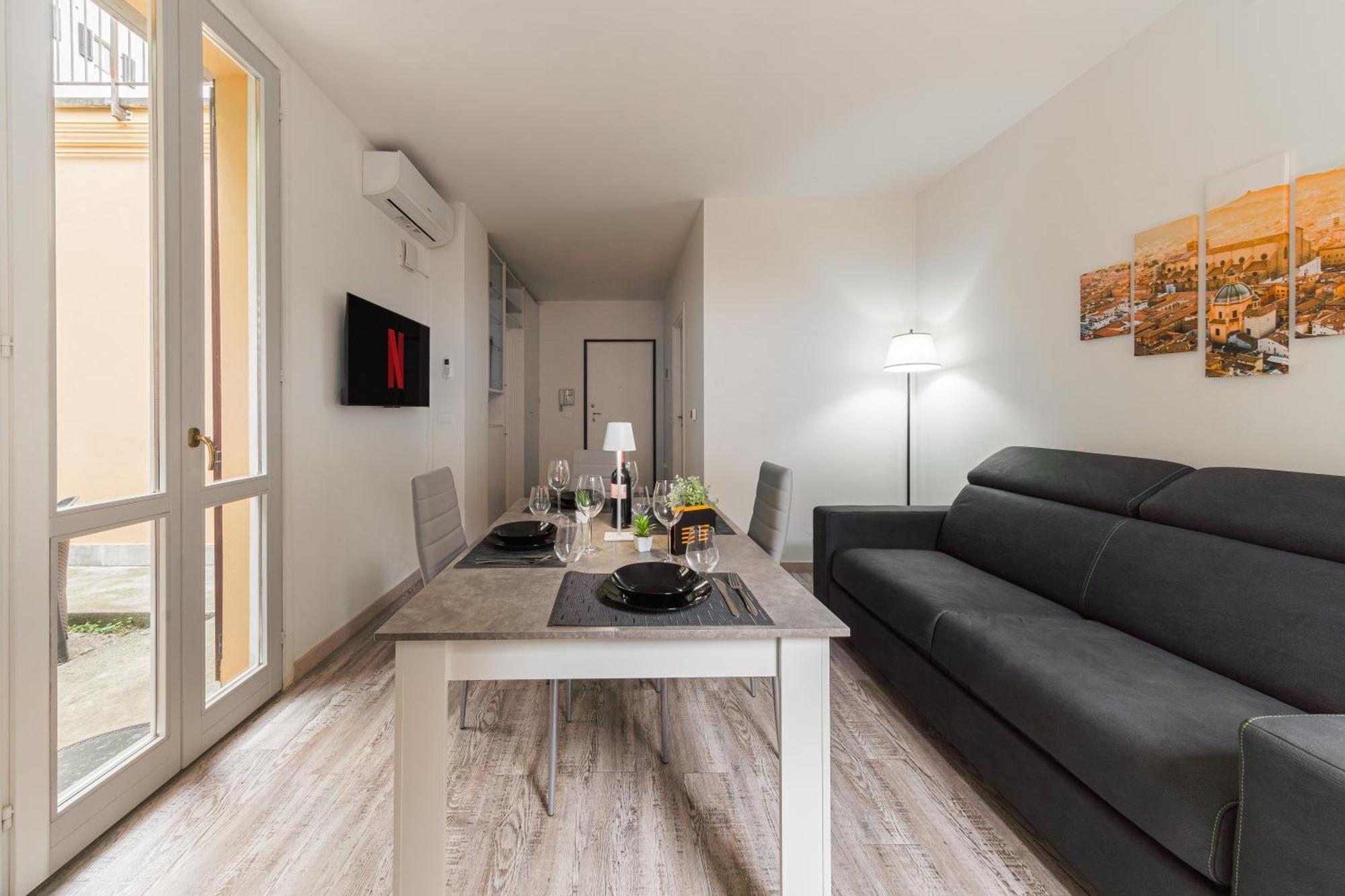 Diamond Private Garden Center - Station Apartment *