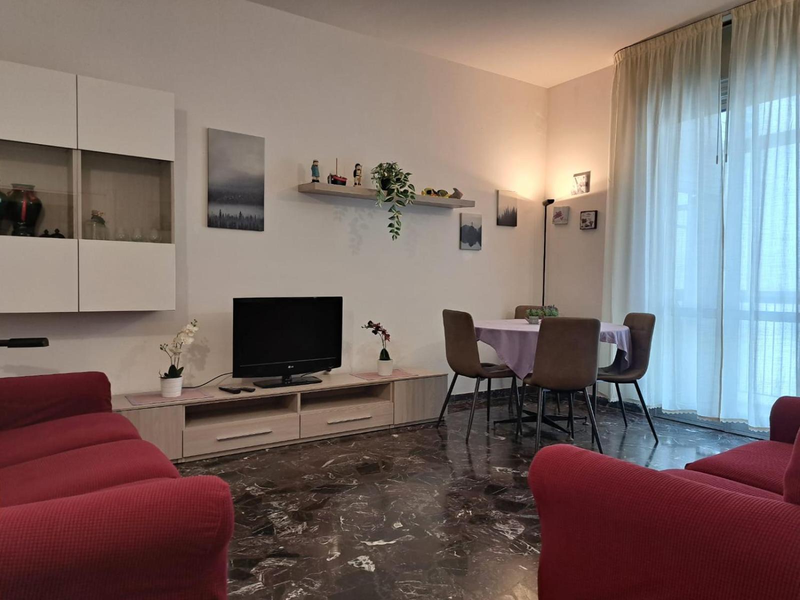 Gigi's House Monari Apartment *