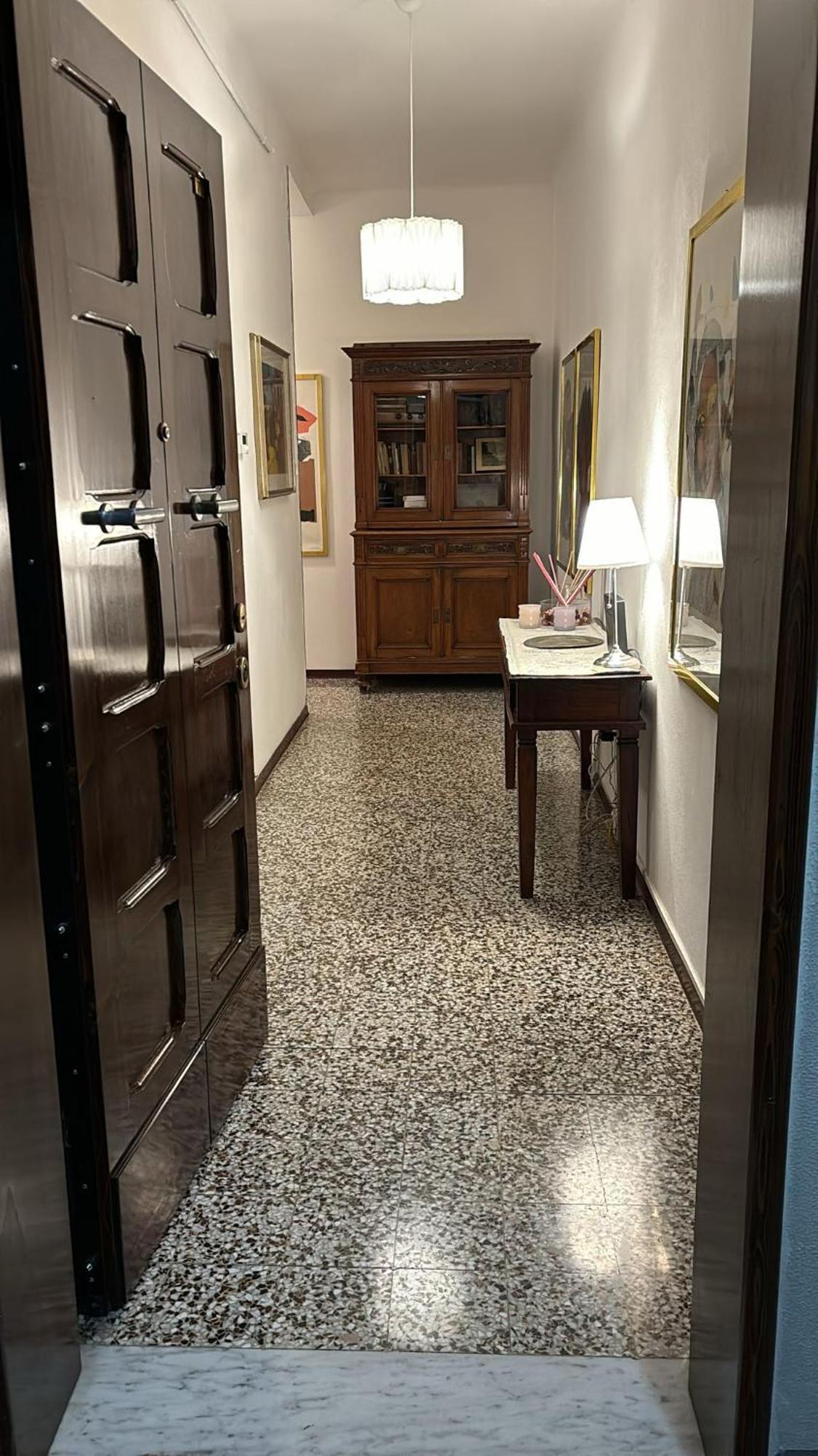 Apartment Demode