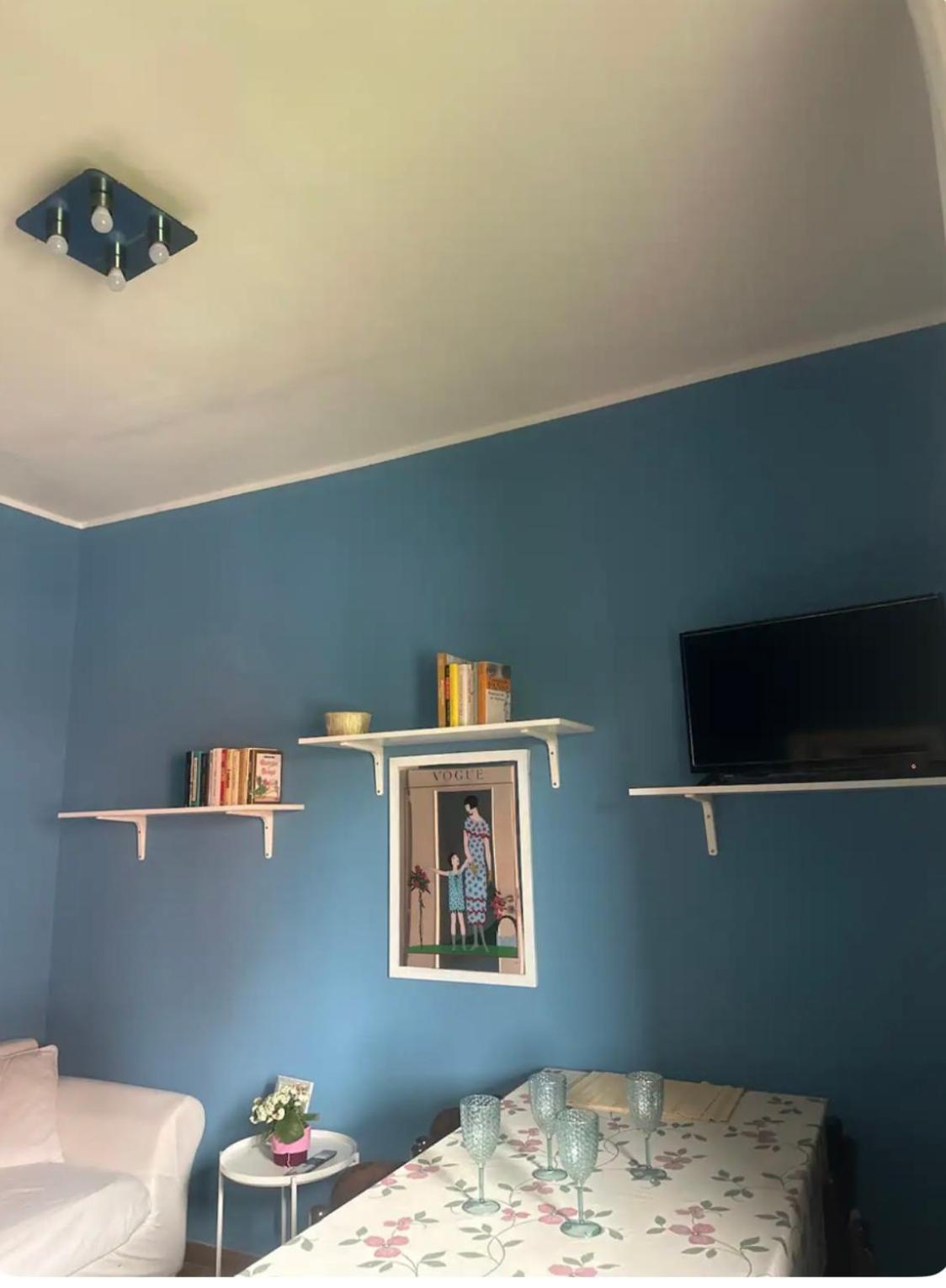 Fly Apartment