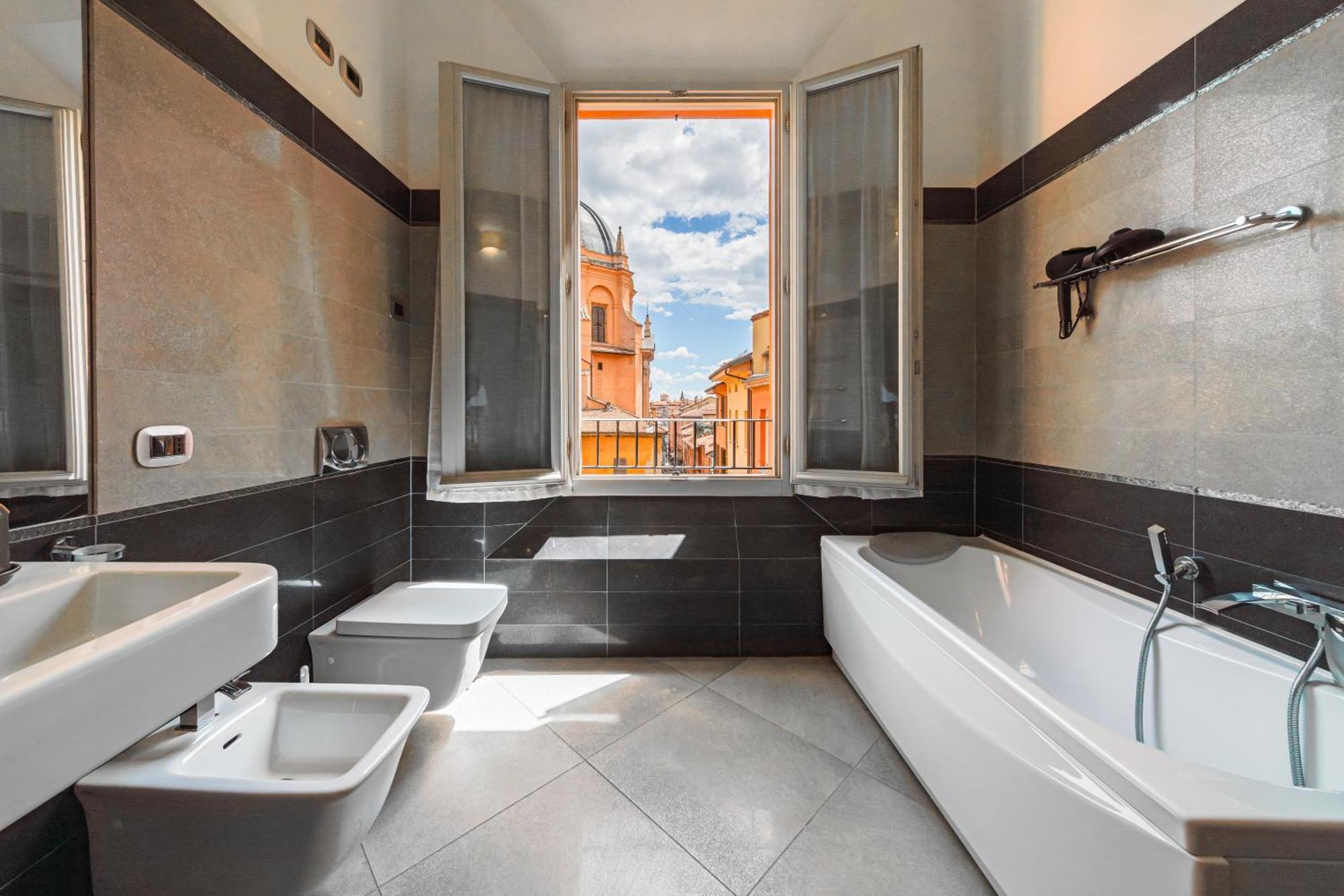 Apartment Immobo Arcadian - Piazza Maggiore View *