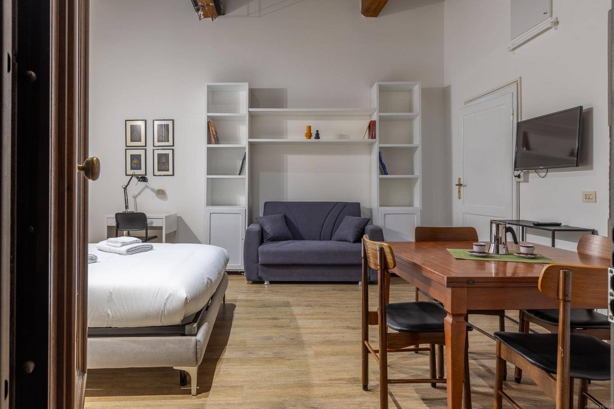 Housmart Moline 20 Apartment *