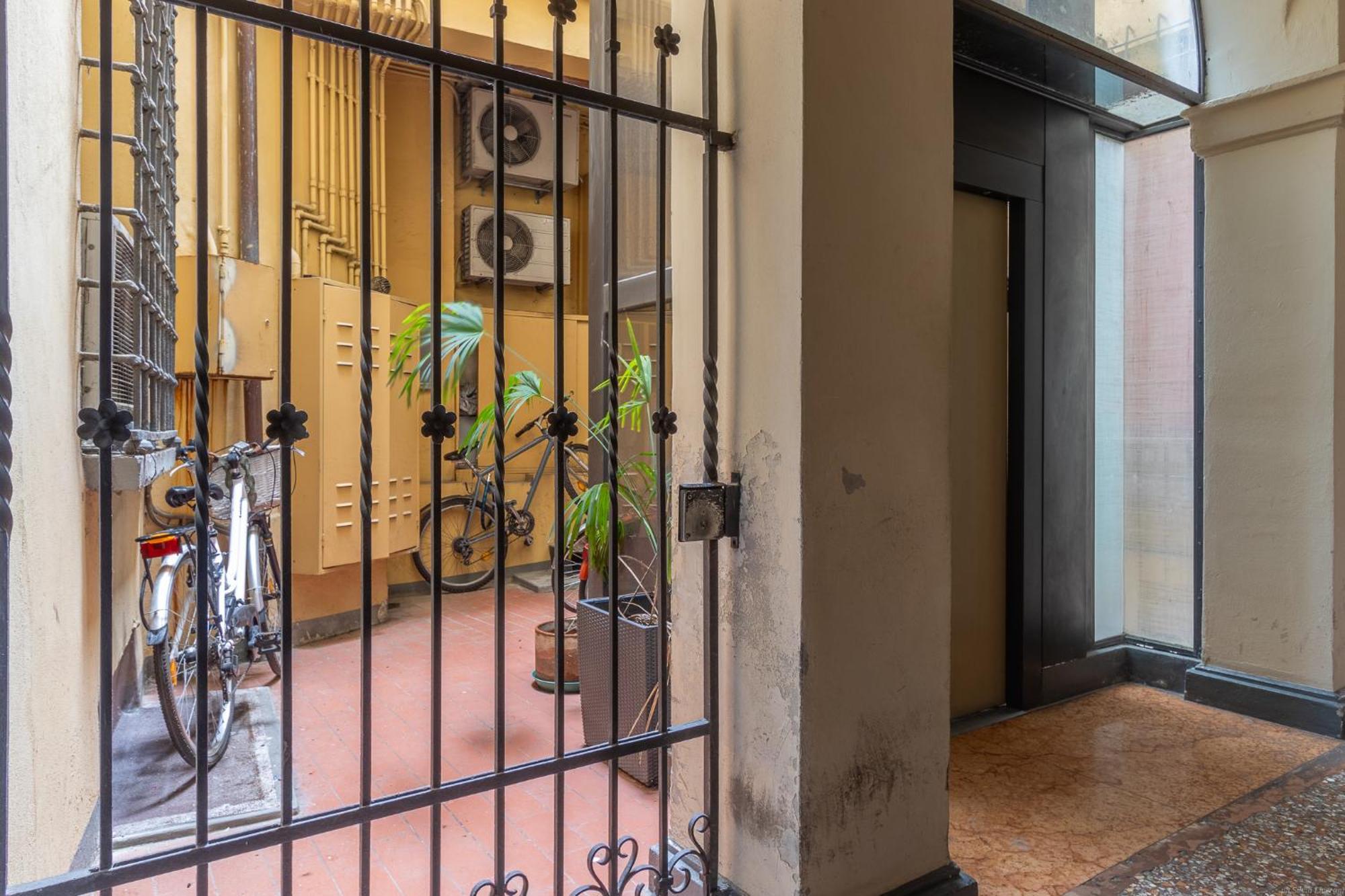 Housmart Moline 20 * Bologna
