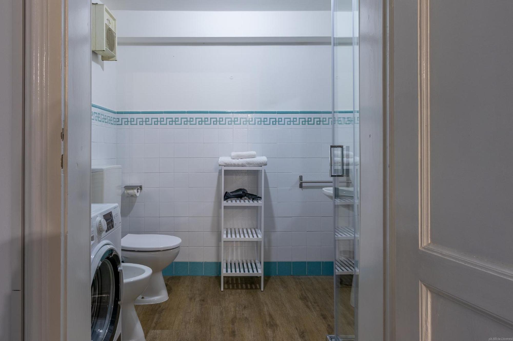 Housmart Moline 20 Apartment Bologna