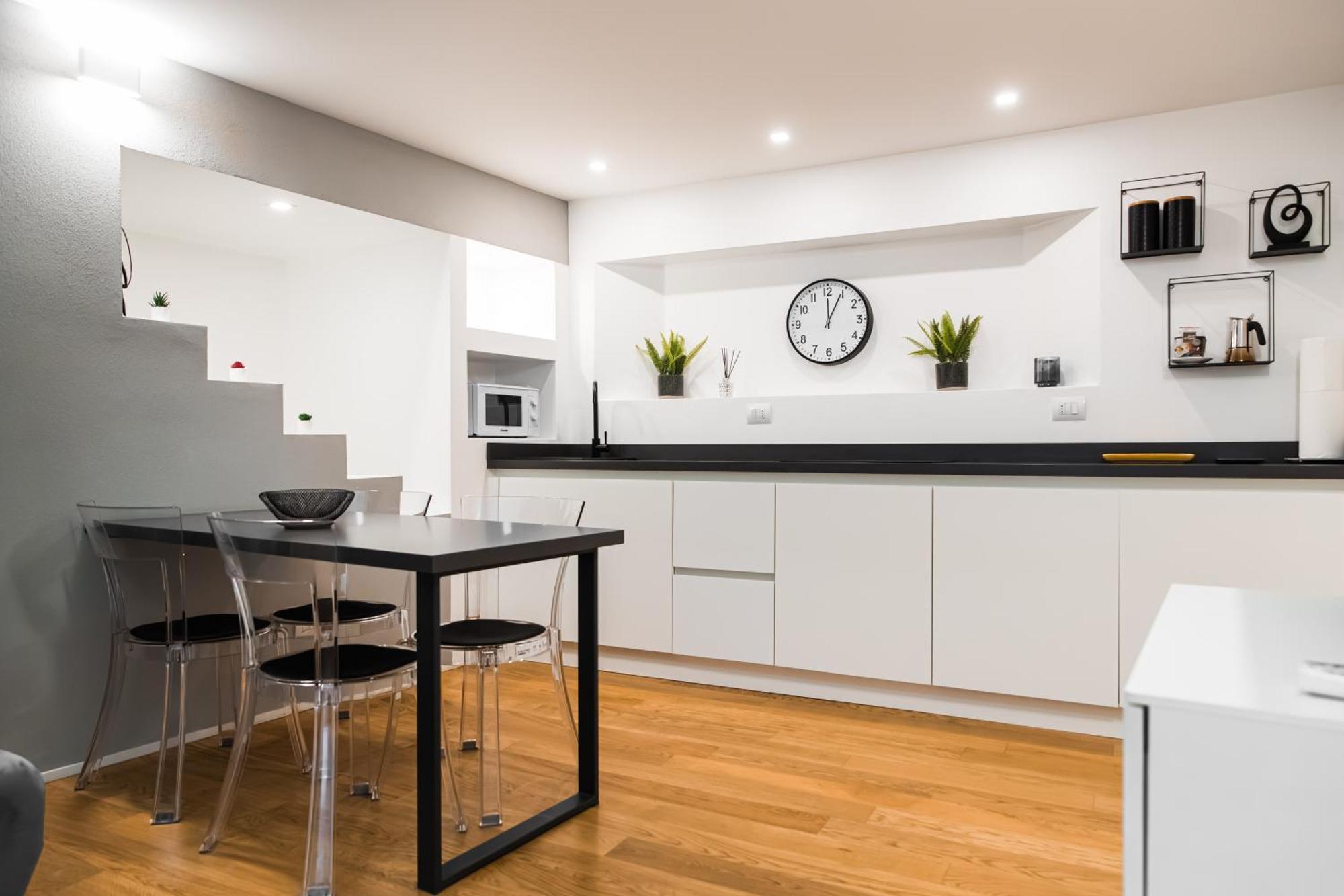 Lilli House - In The Heart Of Apartment