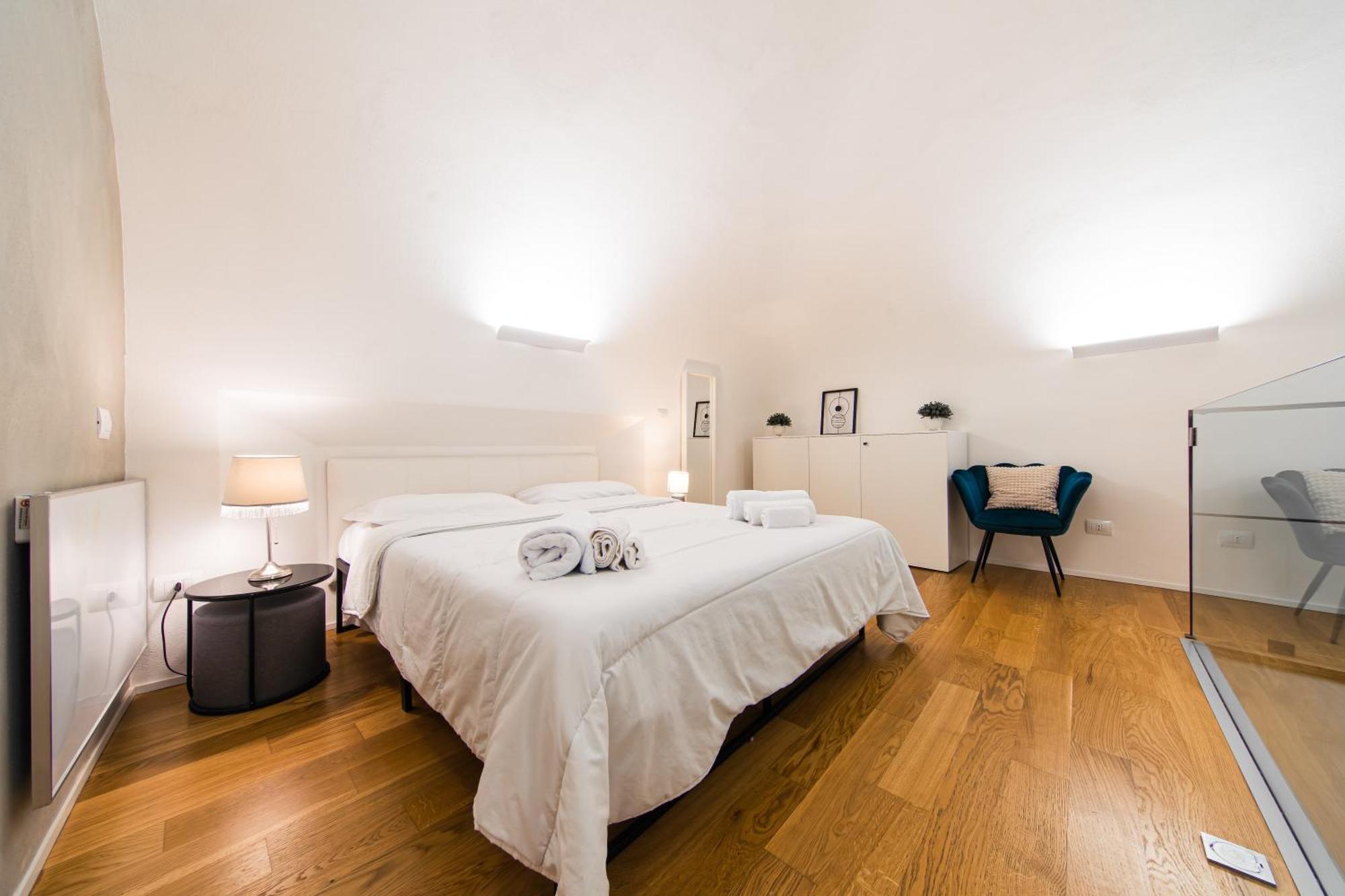 Lilli House - In The Heart Of *