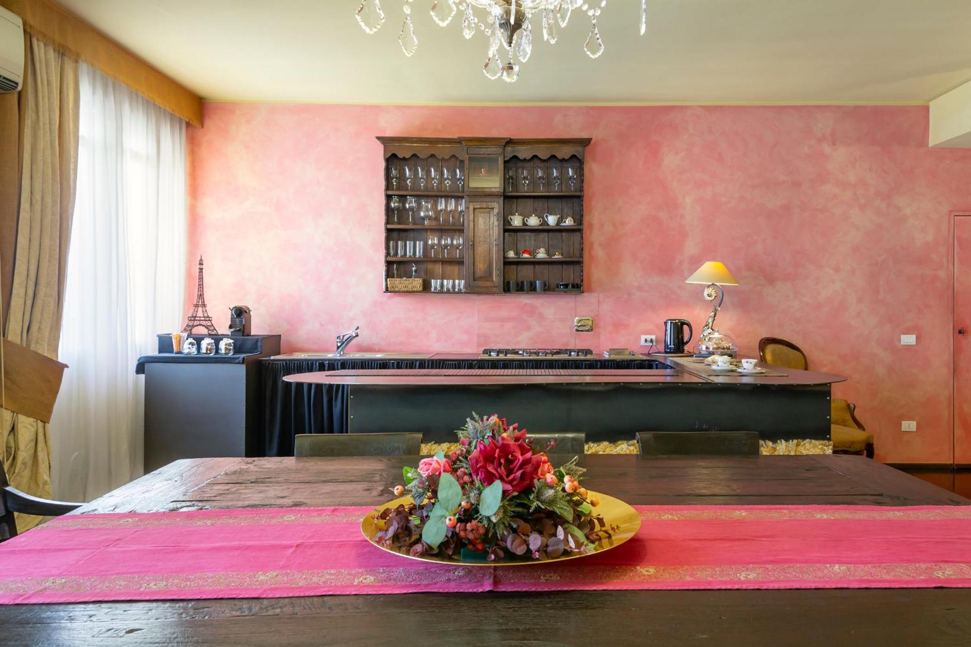 Bohemian Spacious And Loft Apartment *