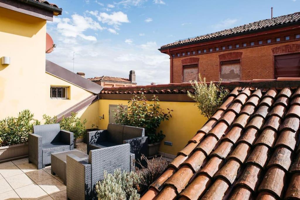 Elegant With Private Lift Apartment Bologna