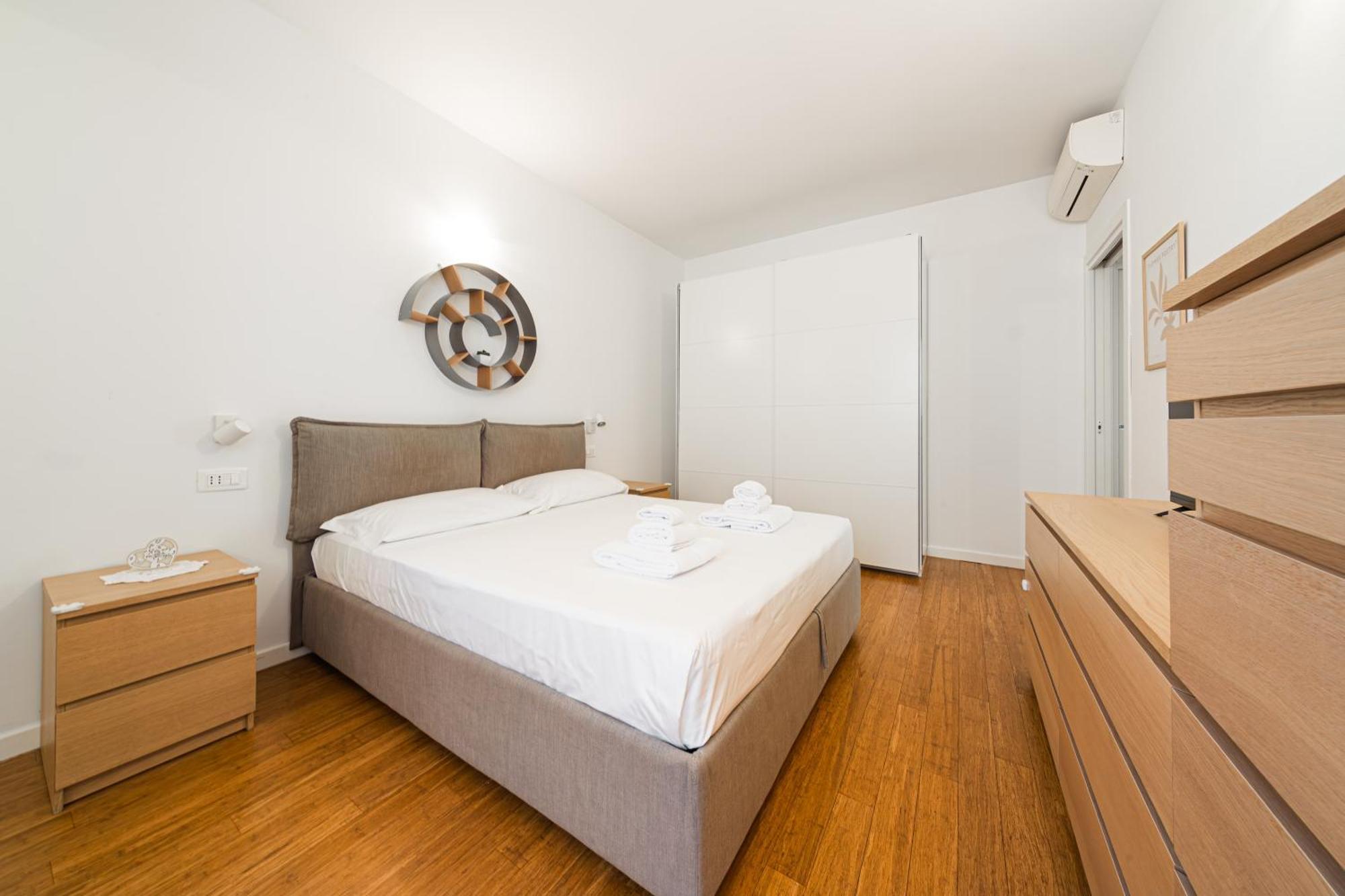 Apartment Nettuno - Private Garden In Center Bologna