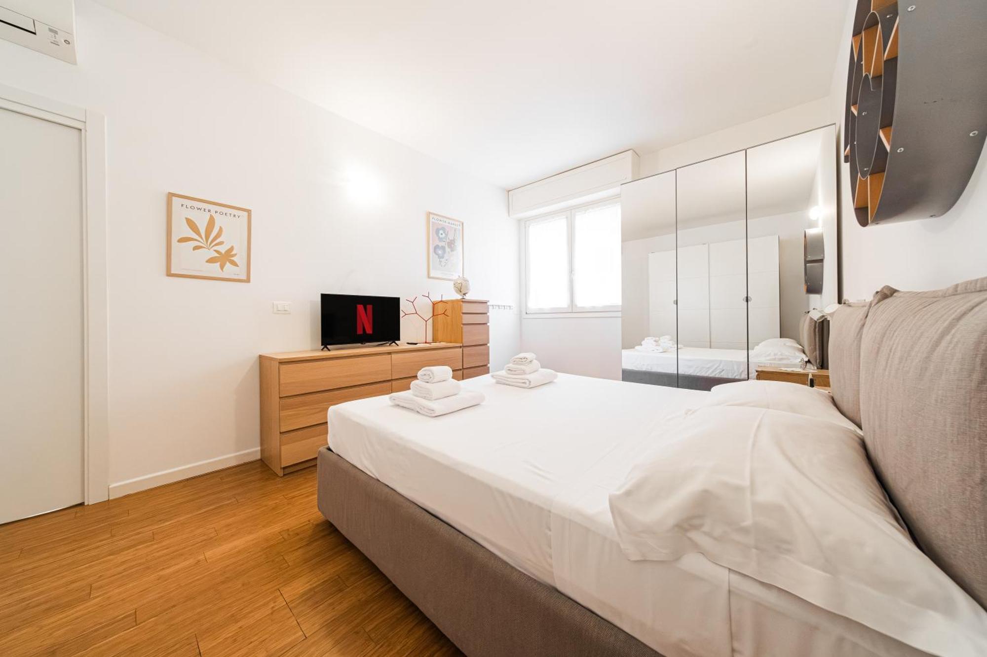 Apartment Nettuno - Private Garden In Center Bologna