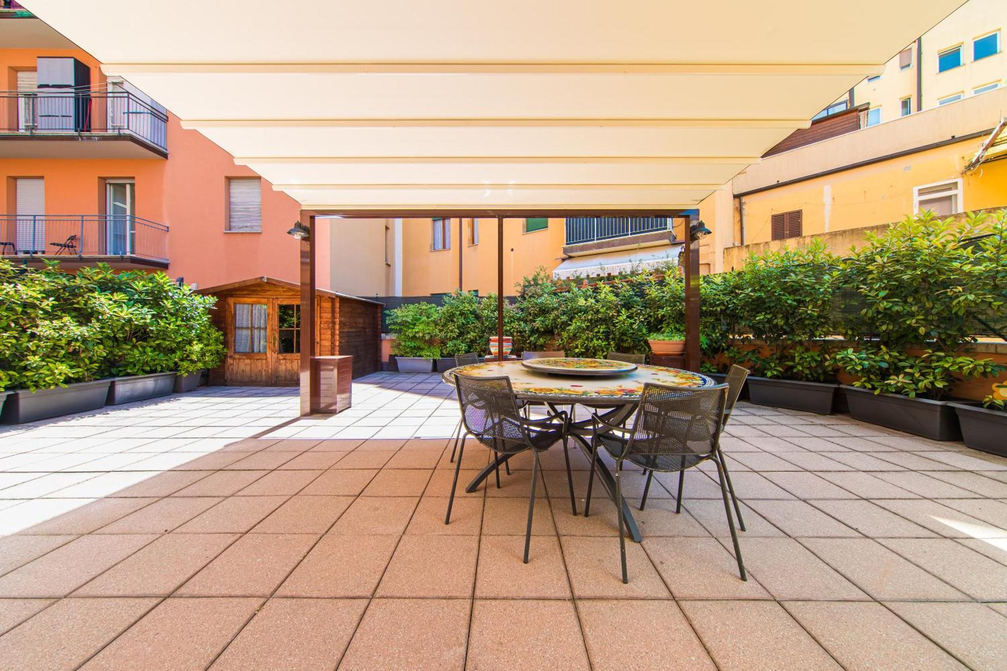 Nettuno - Private Garden In Center Apartment Bologna