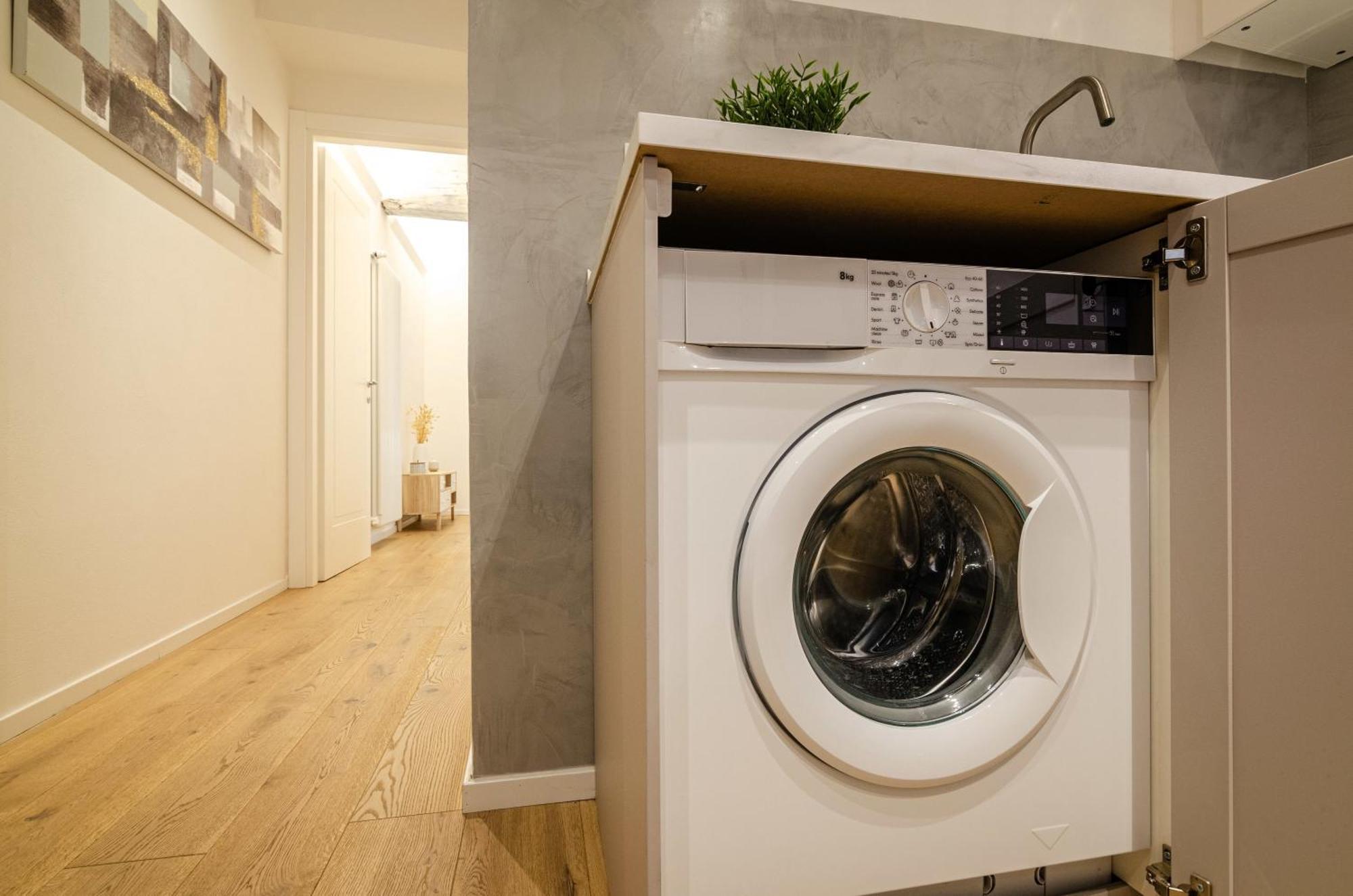 Brand New Flat In The Heart Of City Centre Apartment