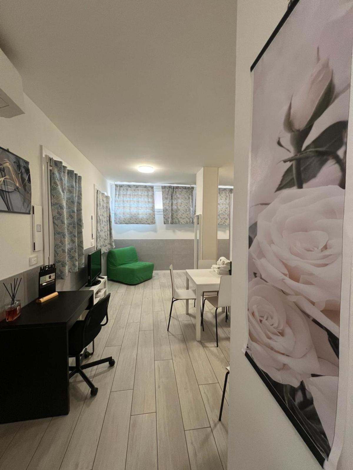 White Roses- Free Park Mazzini Sant'orsola Apartment *
