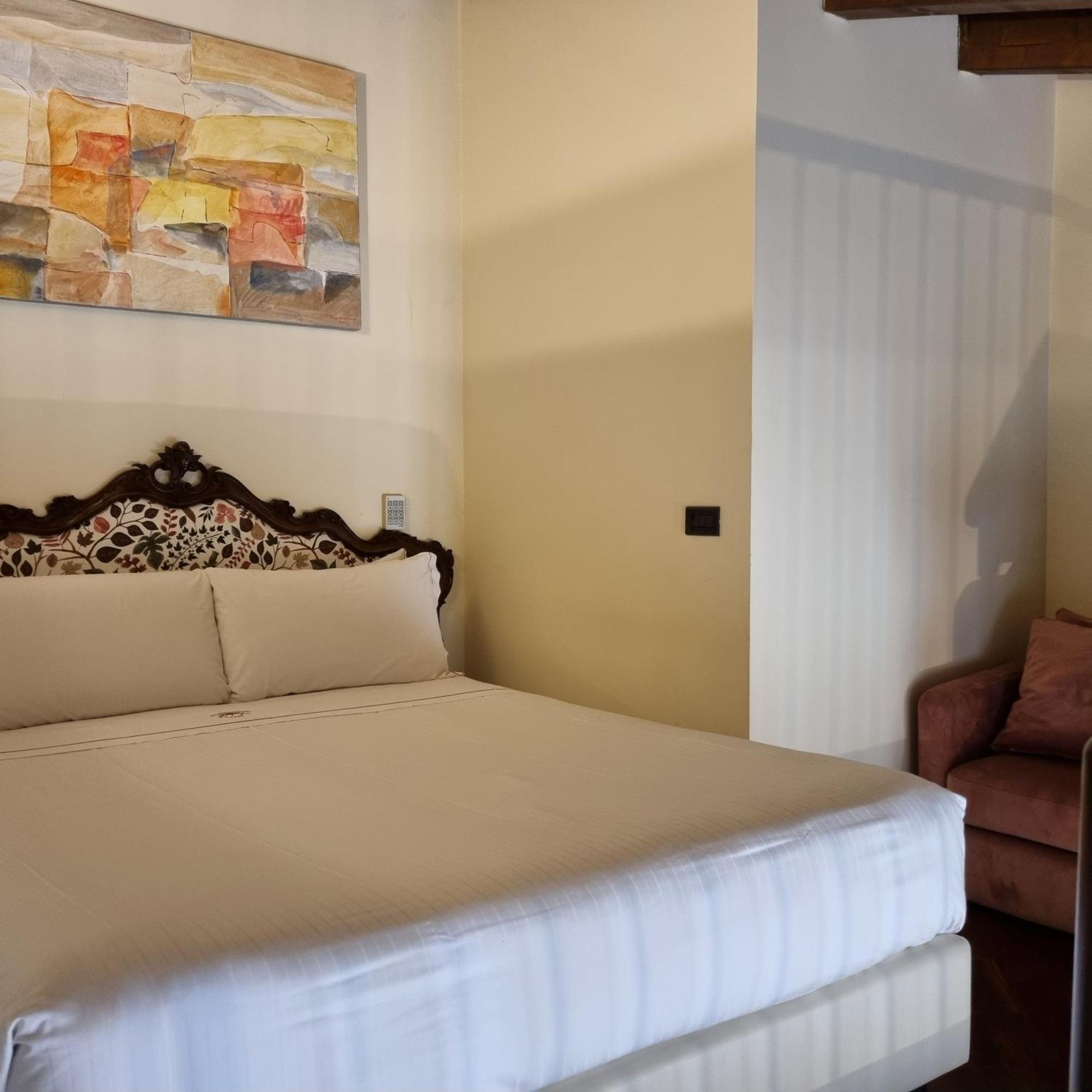 Hotel Phi Al Cappello Rosso