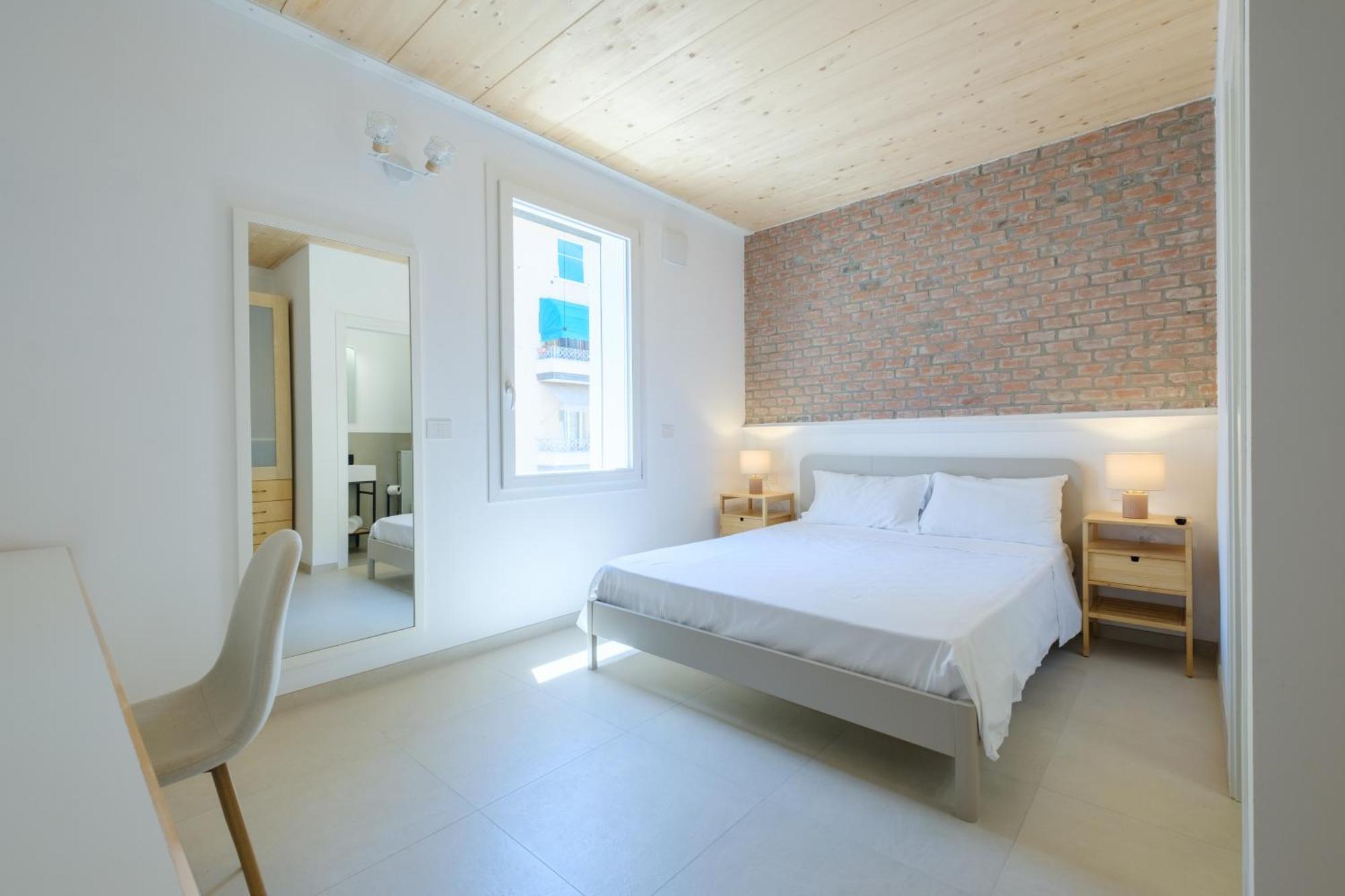 With Elevator And Private Parking Apartment Bologna