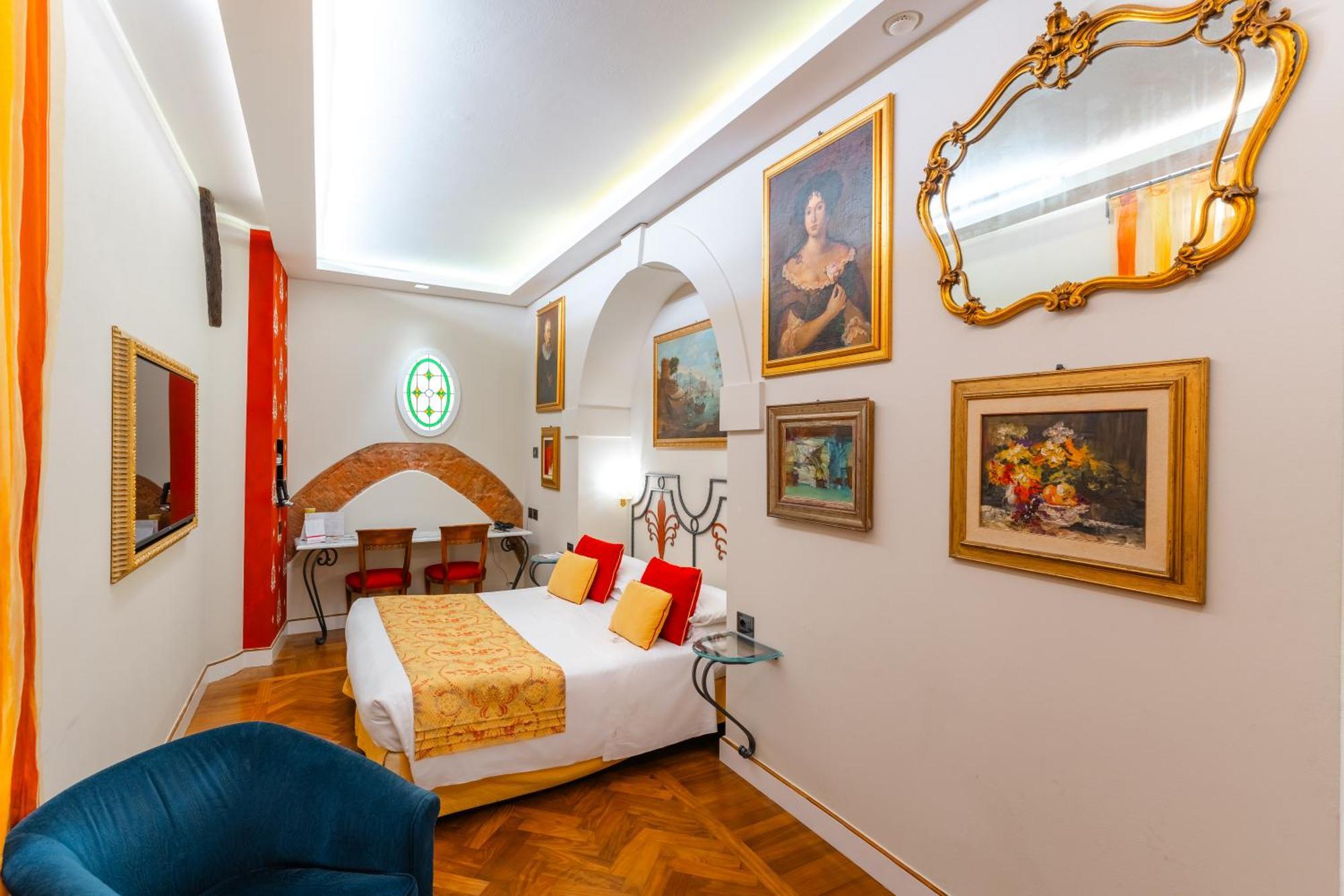 Hotel Art Commercianti 4*