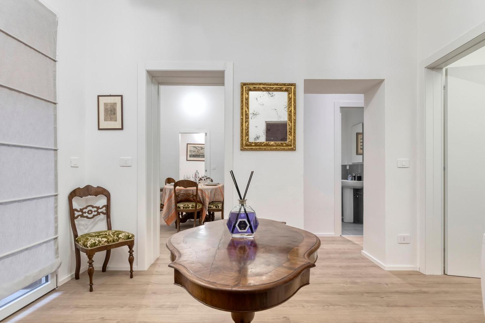 Apartamento Carbonara Palace 1 - Luxury Comfort Under Medieval Towers