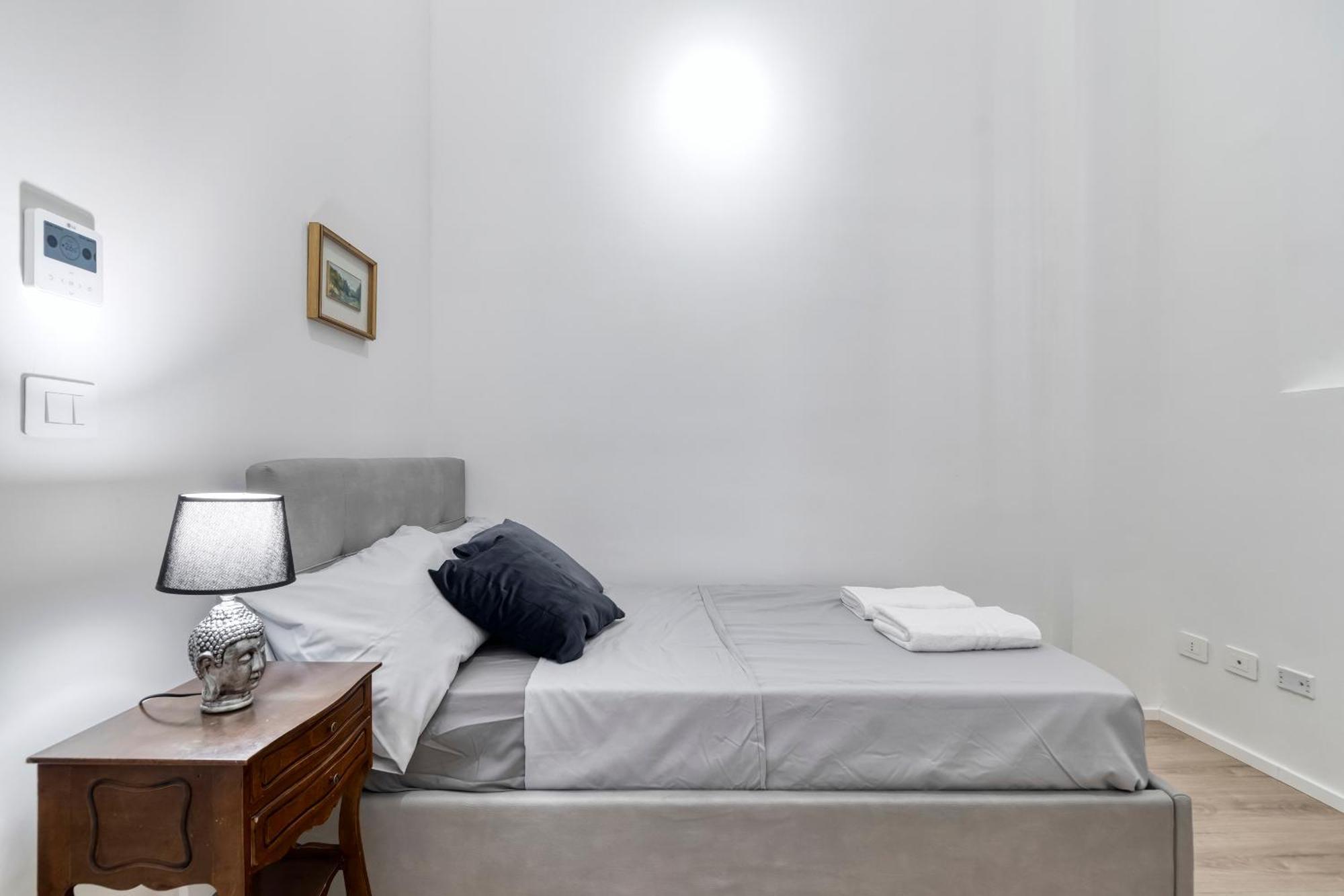 Carbonara Palace 1 - Luxury Comfort Under Medieval Towers Apartamento *