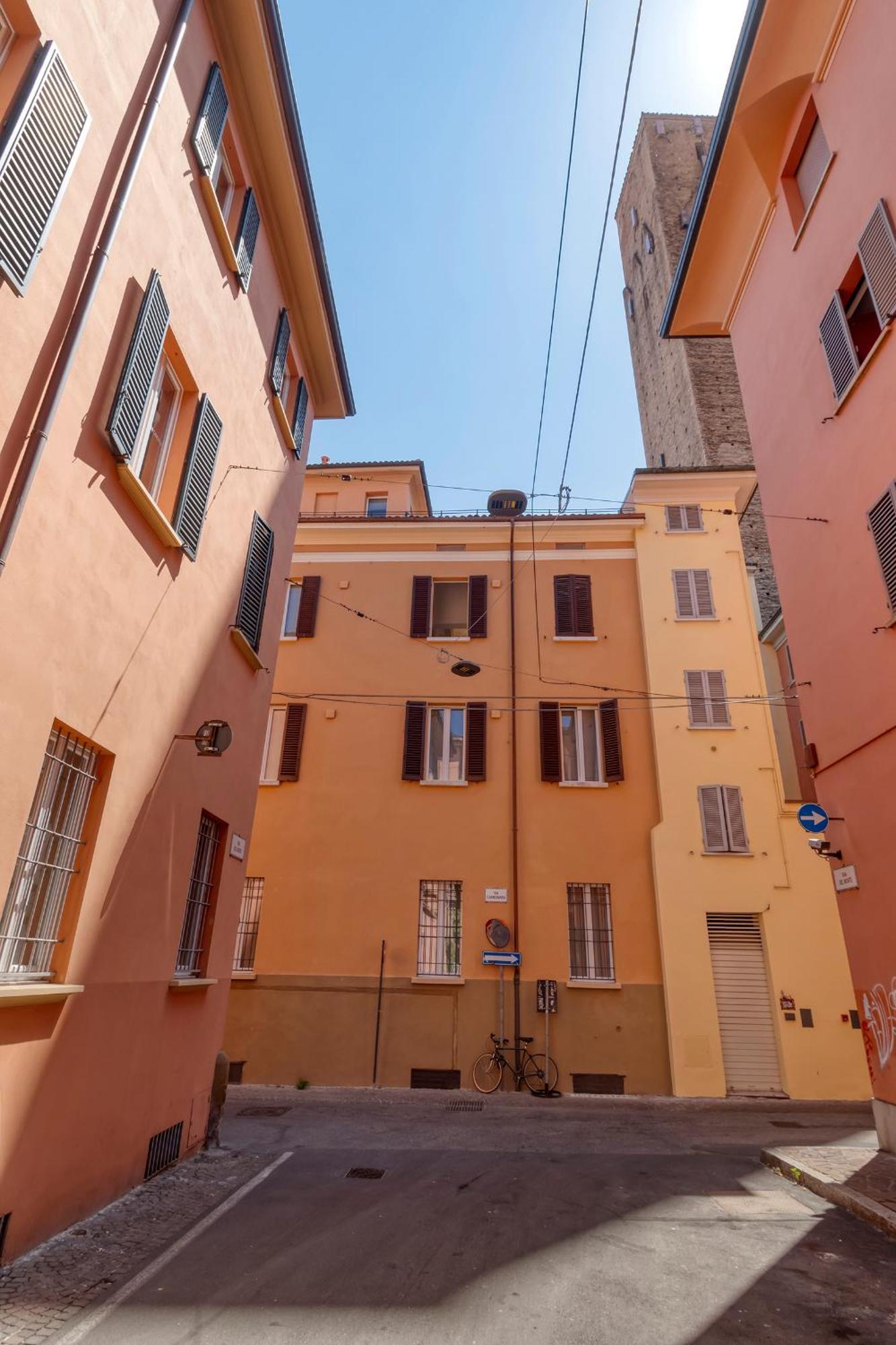 Carbonara Palace 1 - Luxury Comfort Under Medieval Towers Apartamento