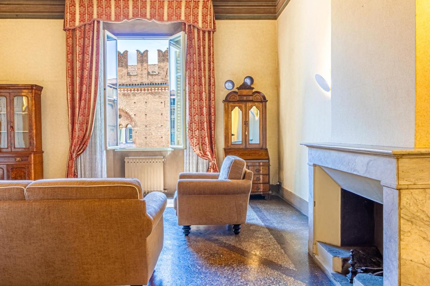 Apartment Casa Hygiea In Canton De' Fiori Bologna